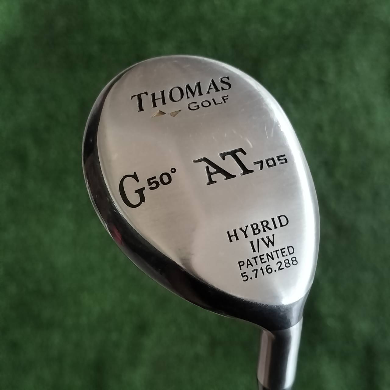 Gap wedge THOMAS GOLF องศา 50 ออกแบบเหมือนไฮบริด สำหรับท่านที่ตีไม่แม่นลูก ไม้ช่วยมาก ให้ตีขึ้นกรีนได้อย่างง่ายดายและแม่นยำ ไม้กอล์ฟพรีเมี่ยมมือสอง ของแท้ By NakaraLuxurious