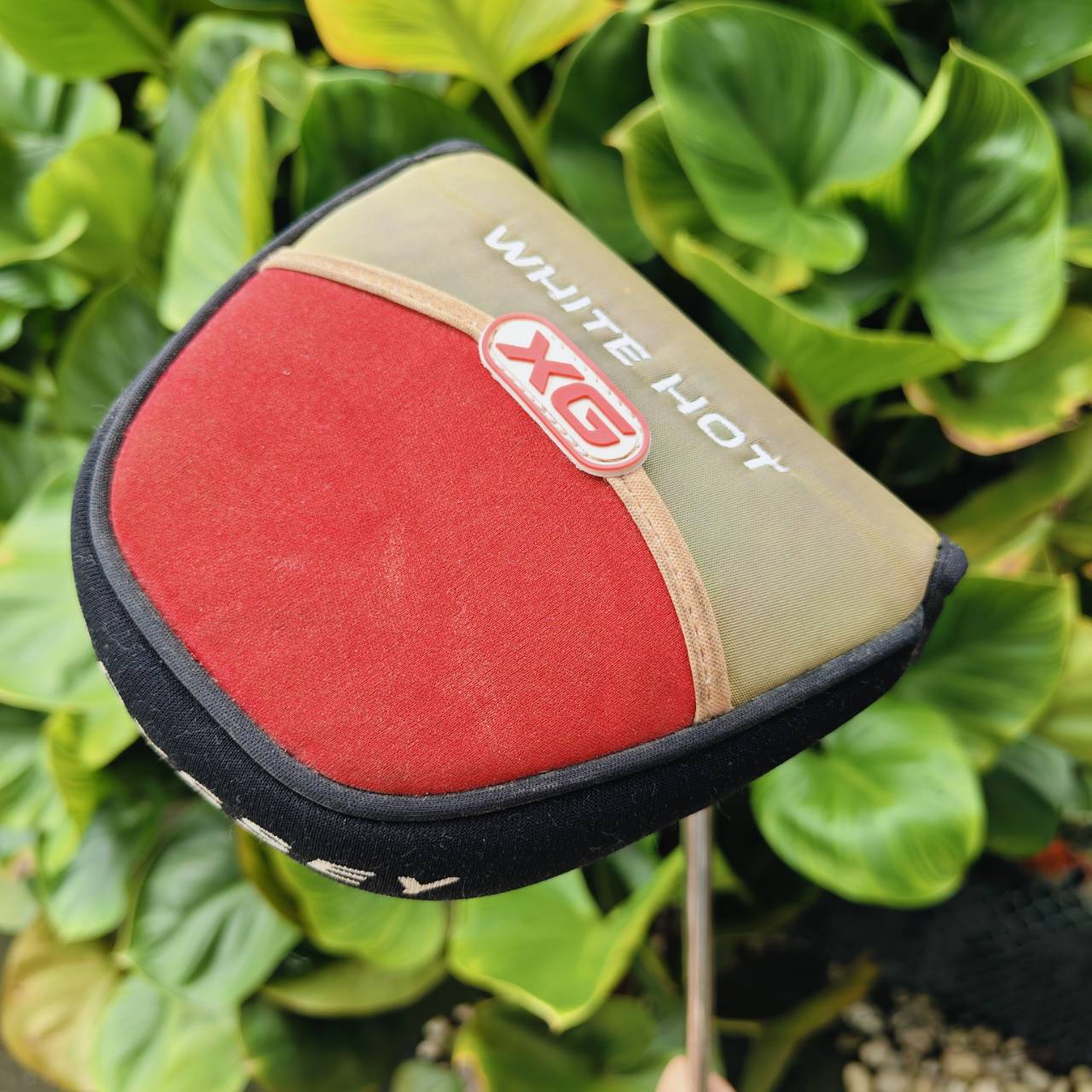 Putter Odyssey White Hot XG Teron พัตเตอร์หัว Mallet ดีไซน์ “Teron” ที่ขึ้นชื่อเรื่องการเล็งง่าย