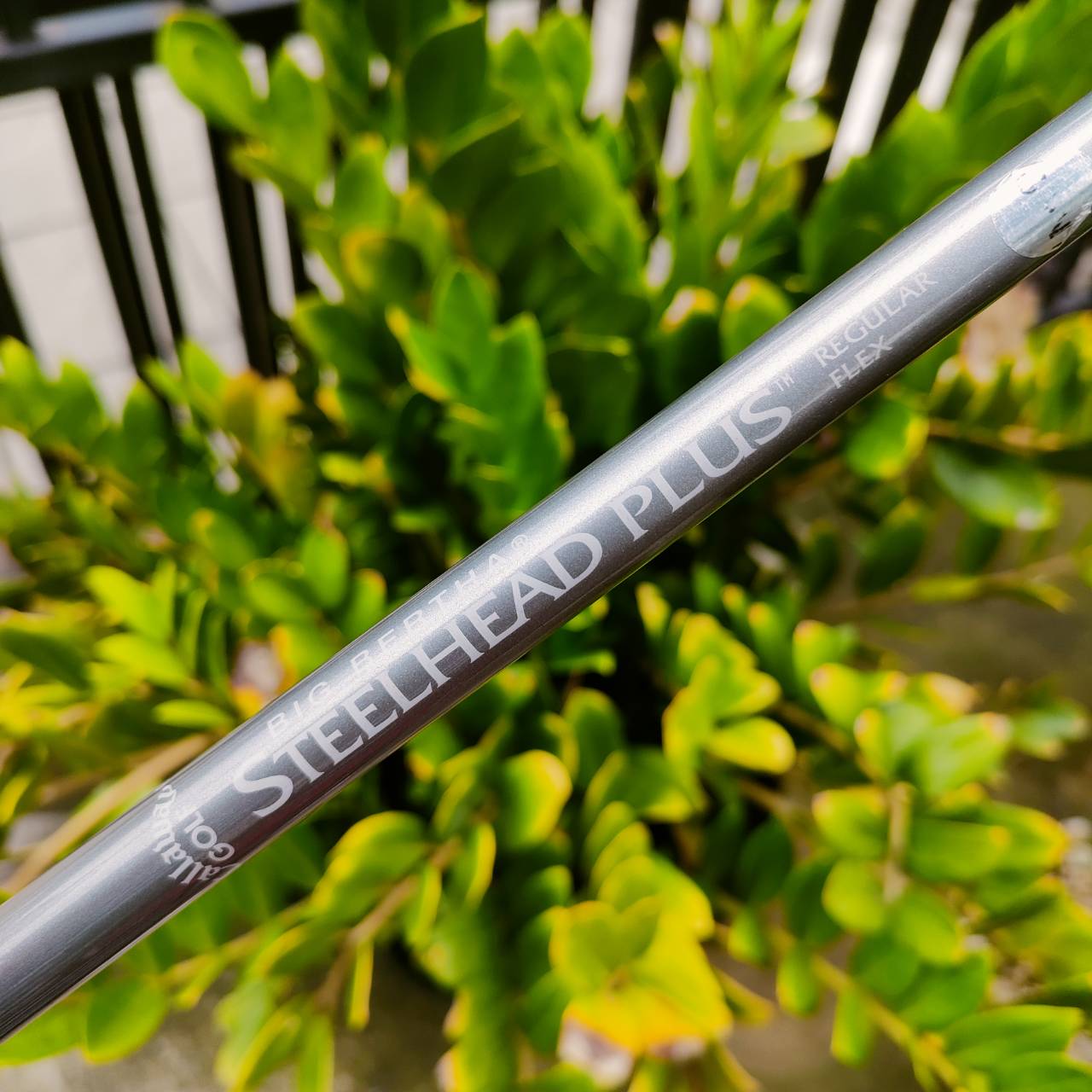 FW9 CALLAWAY STEEL HEAD PLUS ก้าน STEEL HEAD PLUS FLEX R เป็นรุ่นดังยอดนิยม ตีโดนง่าย ฟีลลิ่งไม่เหมือนใคร ตีง่ายกว่าไฮบริดเยอะเลยค่ะ ไม้กอล์ฟพรีเมี่ยมมือสอง ของแท้ By NakaraLuxurious