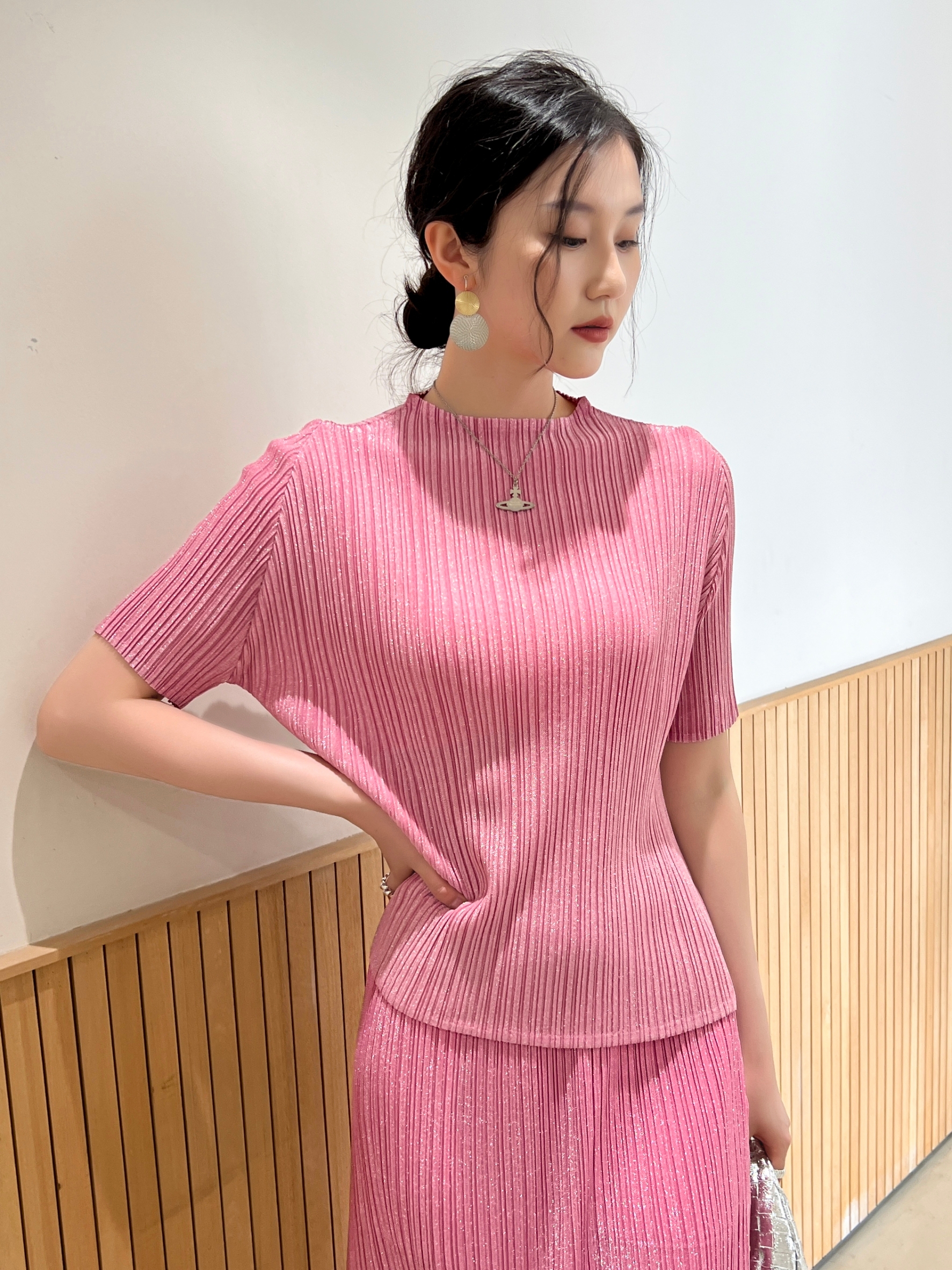 2MUAY รุ่น GJO3737 เสื้อพลีทคุณภาพ SHORT SLEEVE GLITTER PLEATED TOP 7 สี FREE SIZE
