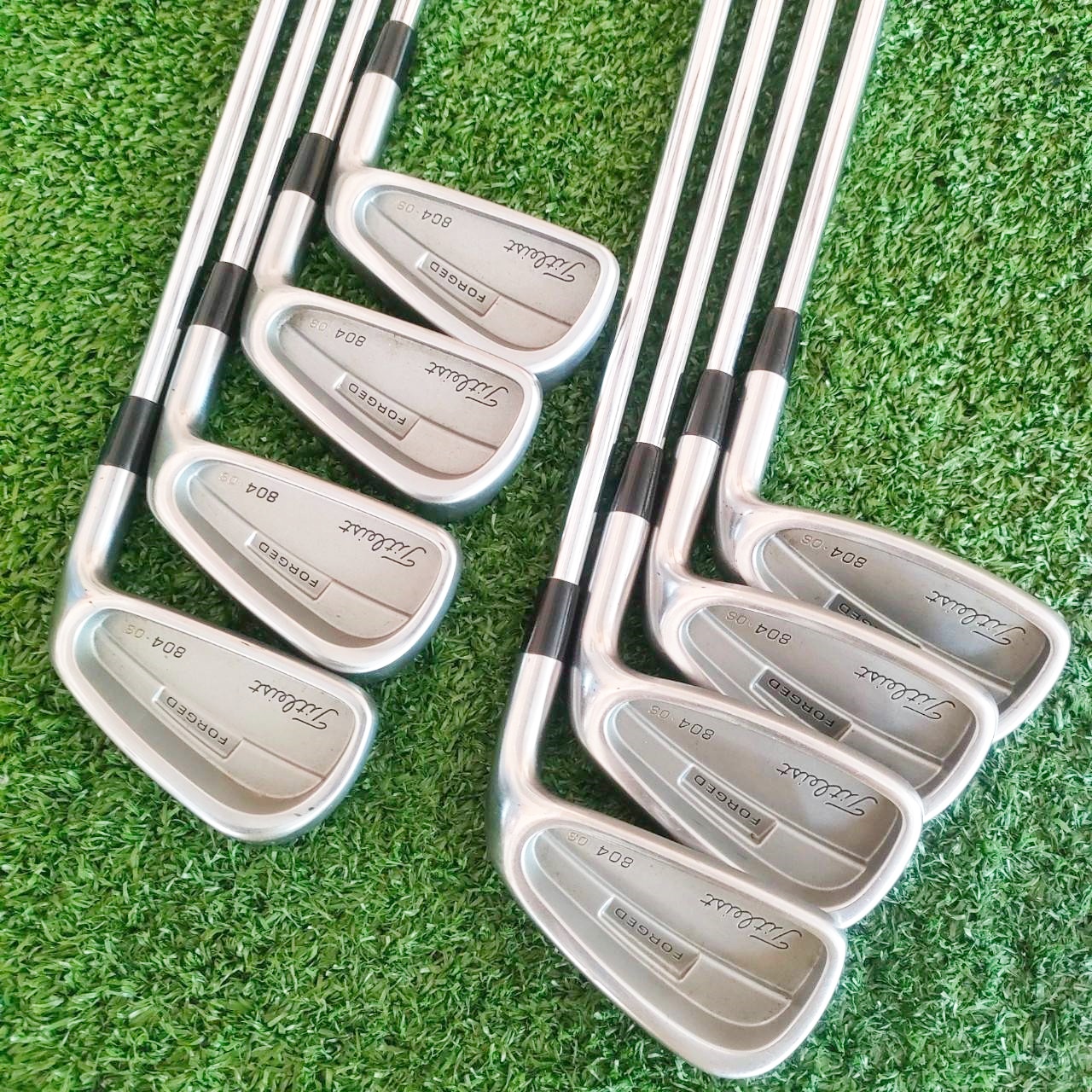 ชุดเหล็ก TITLEIST 804.OS FORGED มีเหล็ก 3 - 9 เเละ PW ก้าน N.S.PRO 970 FLEX R เป็นเหล็ก FORGED พรีเมี่ยม และใบใหญ่มากระดับ OS ถือเป็นสุดยอดชุดเหล็กที่ตีง่ายมาก!! ไม้กอล์ฟมือสอง ของแท้ BY NakaraLuxurious