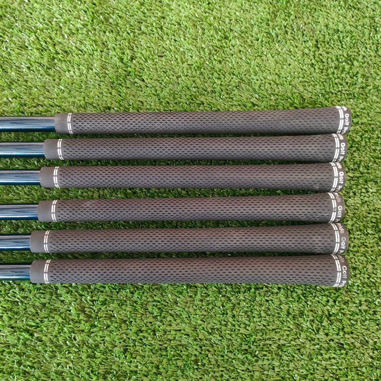 ชุดเหล็ก MARUMAN GUINNESS TI-555 มีเหล็ก 6-9 เเละ PW AW ก้าน GUINNESS GN555 FLEX SR ชุดเหล็กหน้าเด้ง ตีไกลที่สุดในโลก มีแผ่นไทเทเนี่ยมที่หน้าไม้ ตีไกลกว่าปกติ 1 - 2 เบอร์ Guinness World Records