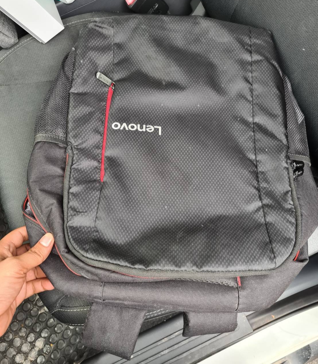 โน๊ตบุ๊คมือสอง ประกันร้าน 1 เดือน Lenovo ideapad 330S (i5-8250U Ram8GB HDD1TB) พร้อม Adapter ฟรี!!! กระเป๋า