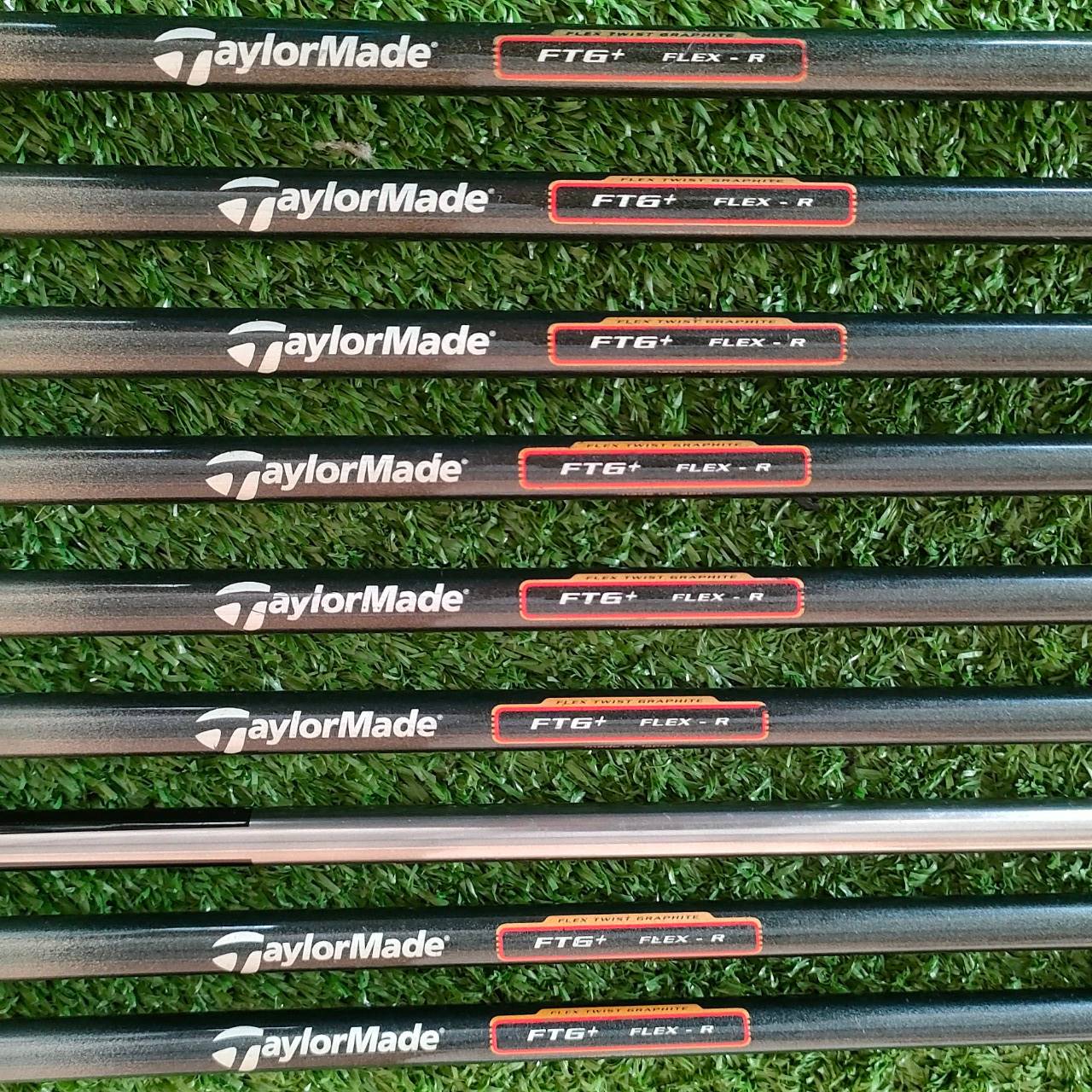 ชุดเหล็ก TAYLORMADE 360 มีเหล็ก 3-9 เเละ PW SW ก้าน TAYLORMADE FT6+ FLEX R R360 เป็นใบใหญ่สุดในซีรี่นี้ เน้นตีง่าย ตีสบายที่สุด CAVITY ลึก และวัสดุพรีเมี่ยม ไม้กอล์ฟมือสอง ของแท้ BY NakaraLuxurious