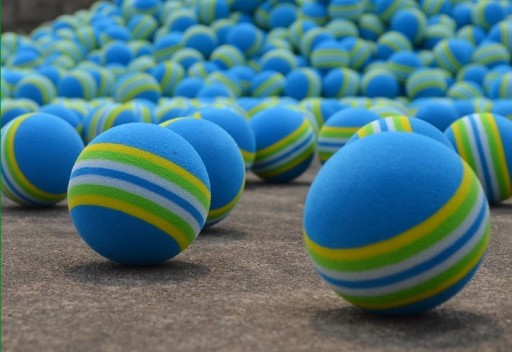 12 FOAM GOLF BALLS ลูกกอล์ฟโฟม สำหรับฝึกหัดตีกอล์ฟ PGM Q007 ( 1 แพค บรรจุ 12 ลูก )