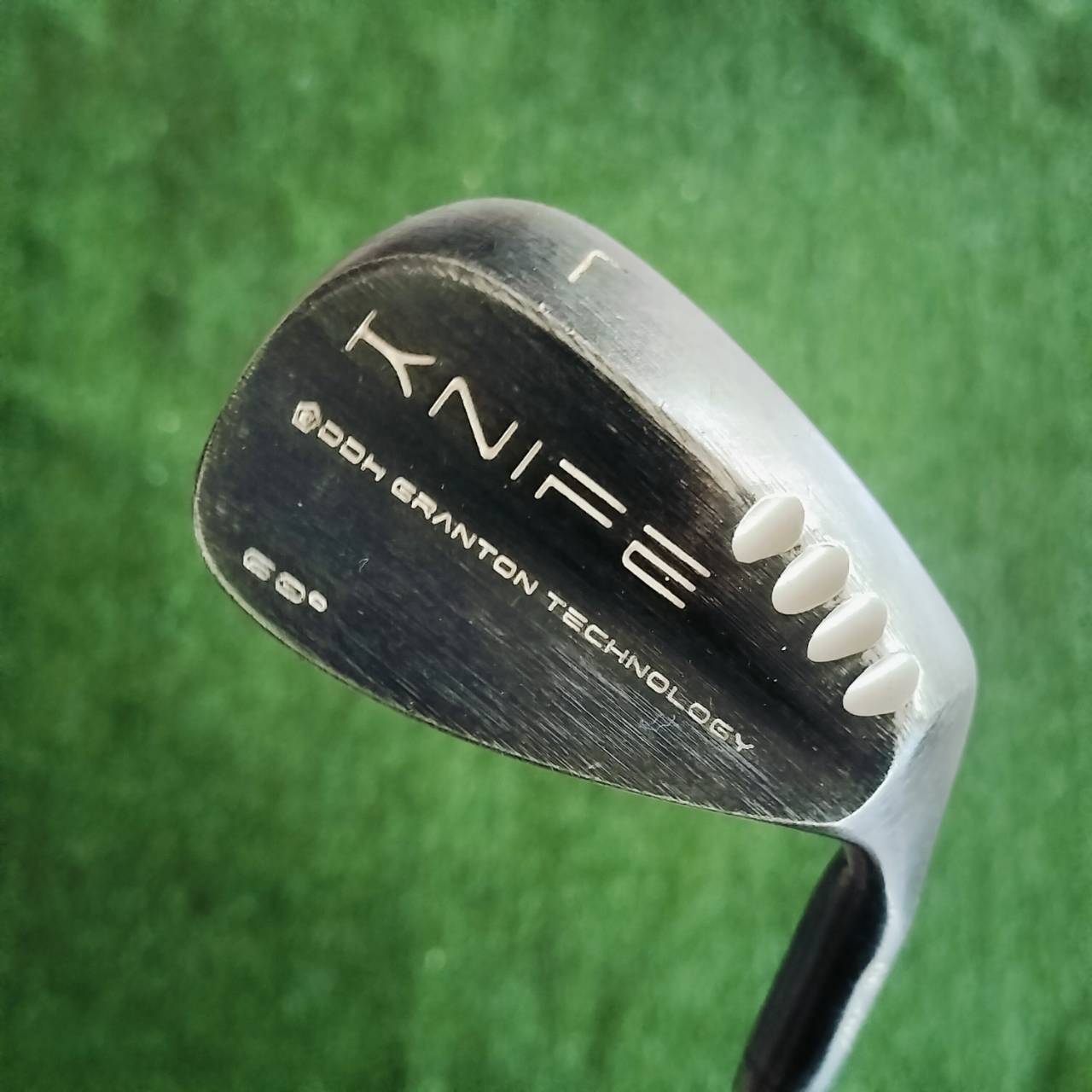 WEDGE DUNLOP DDH KNIFE องศา 60 ค่ะ งานออกแบบคราฟมากๆ ให้สปินได้มากๆ ตกหยุดถอยหลัง ระเบิดทรายดีมาก ขึ้นง่ายมากค่ะ ไม้กอล์ฟพรีเมี่ยมมือสอง ของแท้ By NakaraLuxurious