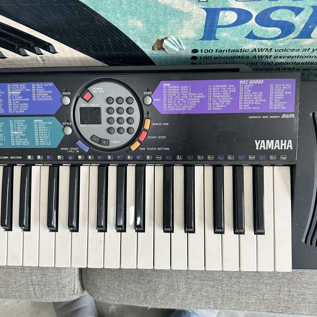 คีย์บอร์ดไฟฟ้า YAMAHA PSR-77