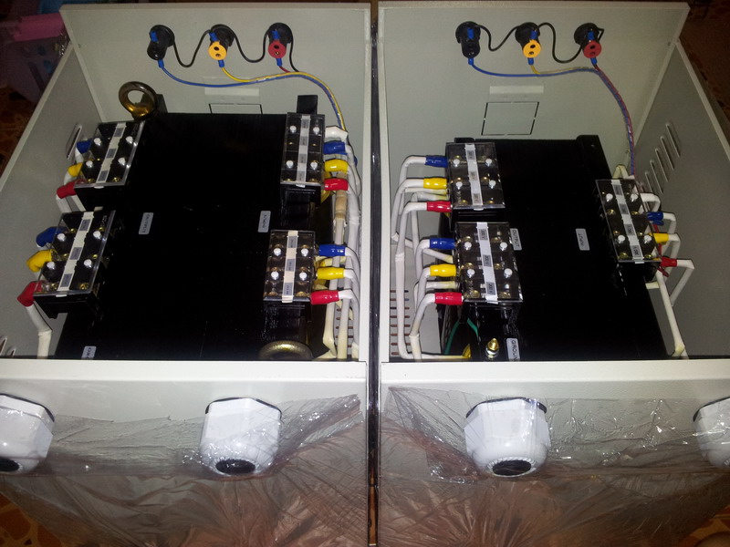 1KVA 3P 50/60Hz in380V[1.5Amp] / out200V[2.8Amp]220V[2.6Amp]+G+N