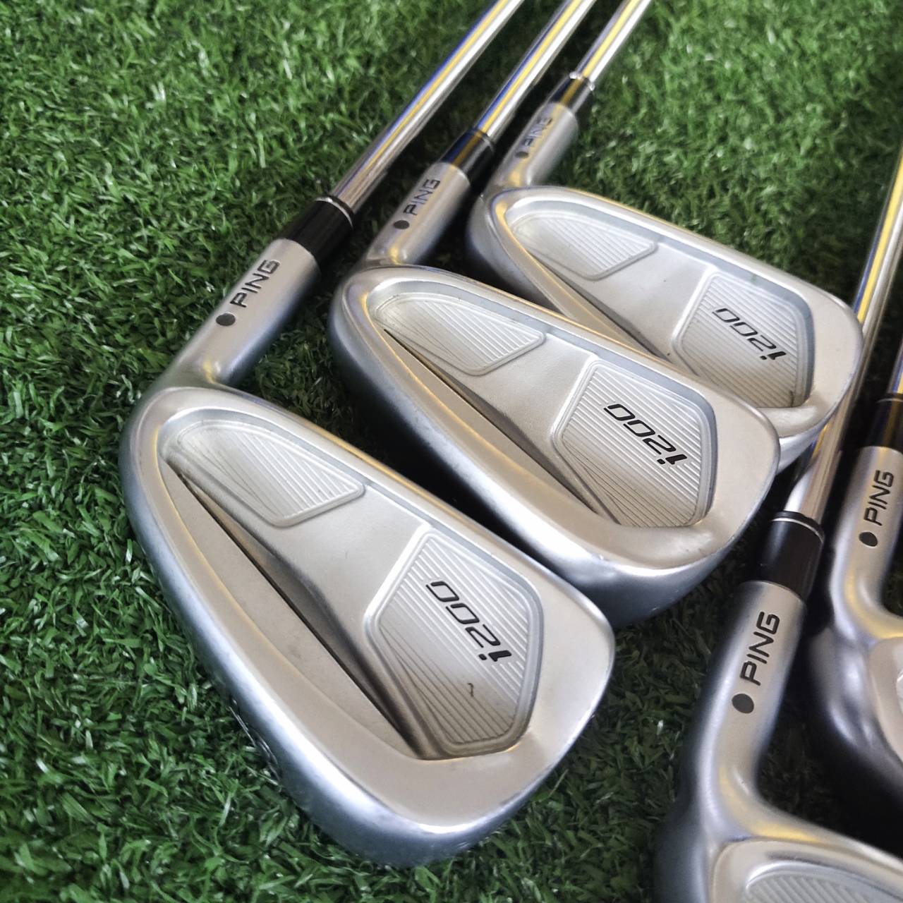 ชุดเหล็ก PING i200 ชุดชั้นสูงของ PING หน้าใบทุกชิ้นมี SPIN MILLED ตีตกหยุดแบบถอยหลัง