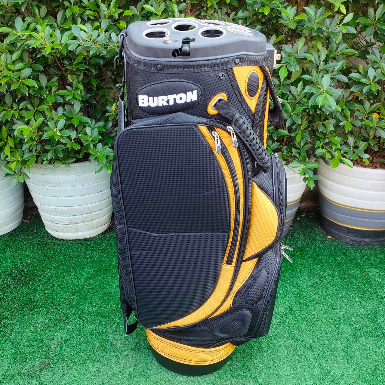 ❤️🔥❤️🔥❤️🔥ลดล้างสต๊อค❤️🔥❤️🔥❤️🔥 ** ถุงกอล์ฟ ของใหม่มือหนึ่ง มีตำหนิ โครงพลาสติกด้านในมีรอยแตก แต่ถุงใช้งานได้ปกติ**