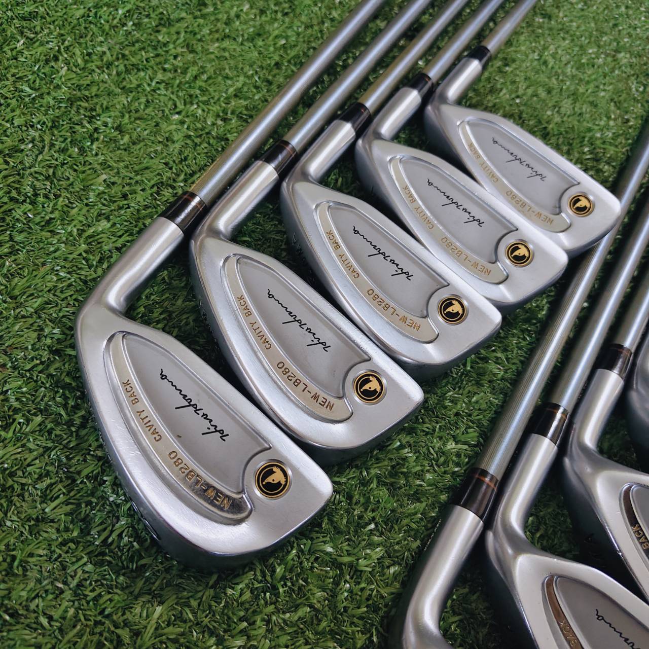 ระดับ 3 ดาว ⭐️⭐️⭐️ ชุดเหล็ก HONMA NEW-LB280 CAVITY BACK ก้าน NEW TITANIUM CARBON