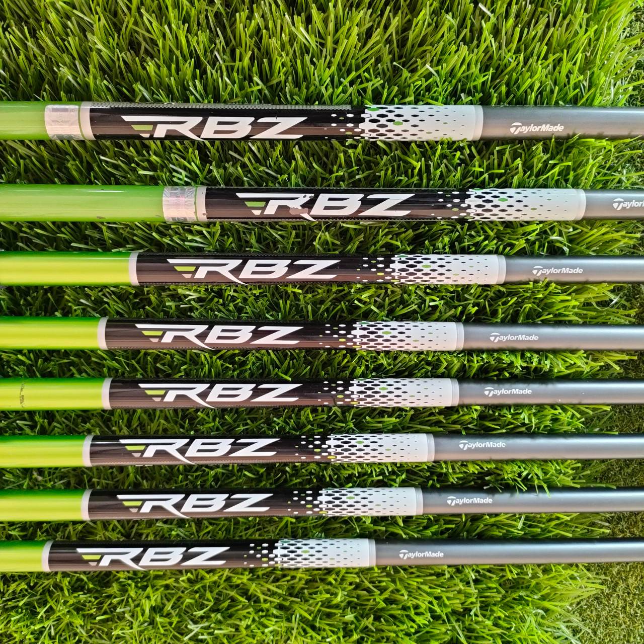 ชุดเหล็ก TAYLORMADE RBZ มีเหล็ก 4- 9 PW AW ชุด 8 ชิ้น