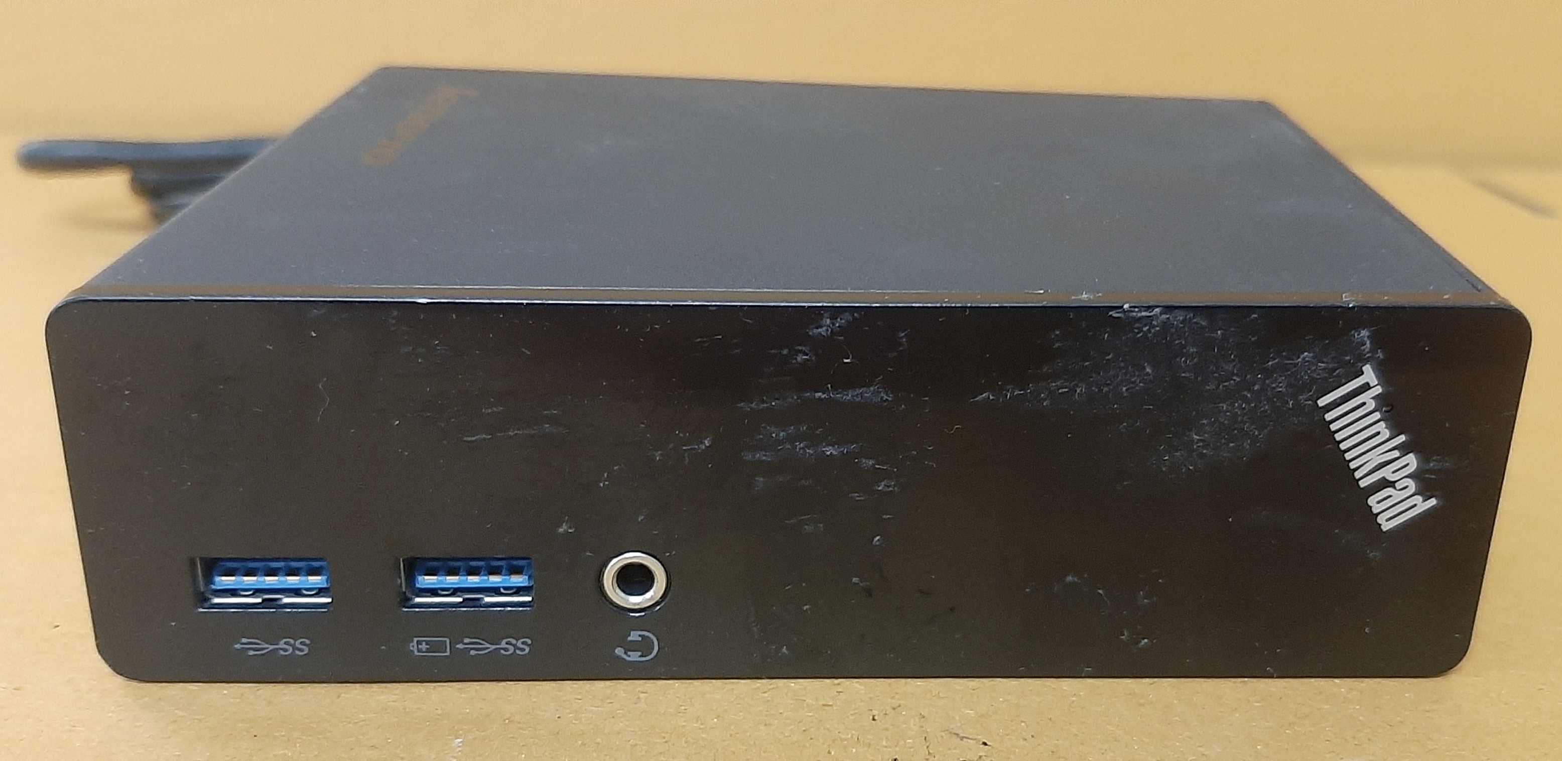 ด็อกกิ้ง ยี่ห้อ Lenovo ThinkPad รุ่น OneLink Pro Dock(DU9033S1) มือสอง สภาพดี