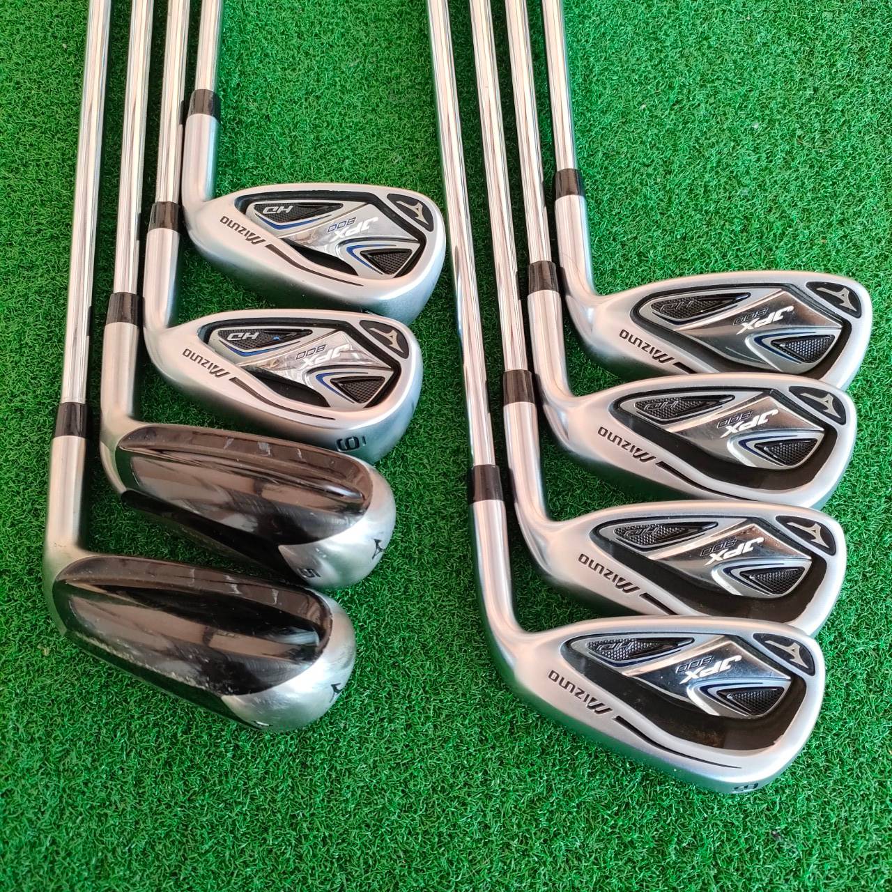 ชุดเหล็ก MIZUNO JPX 800 HD มีเหล็ก 4 - 9 PW GW ได้ 8 ชิ้น ก้าน DYNAMLITE GOLD XP R300 ชุดเหล็กพรีเมี่ยมของ MIZUNO ชุดนี้ตีง่ายมากๆ เหล็ก 4 และ 5 เป็น HYBRID เลยครับ
