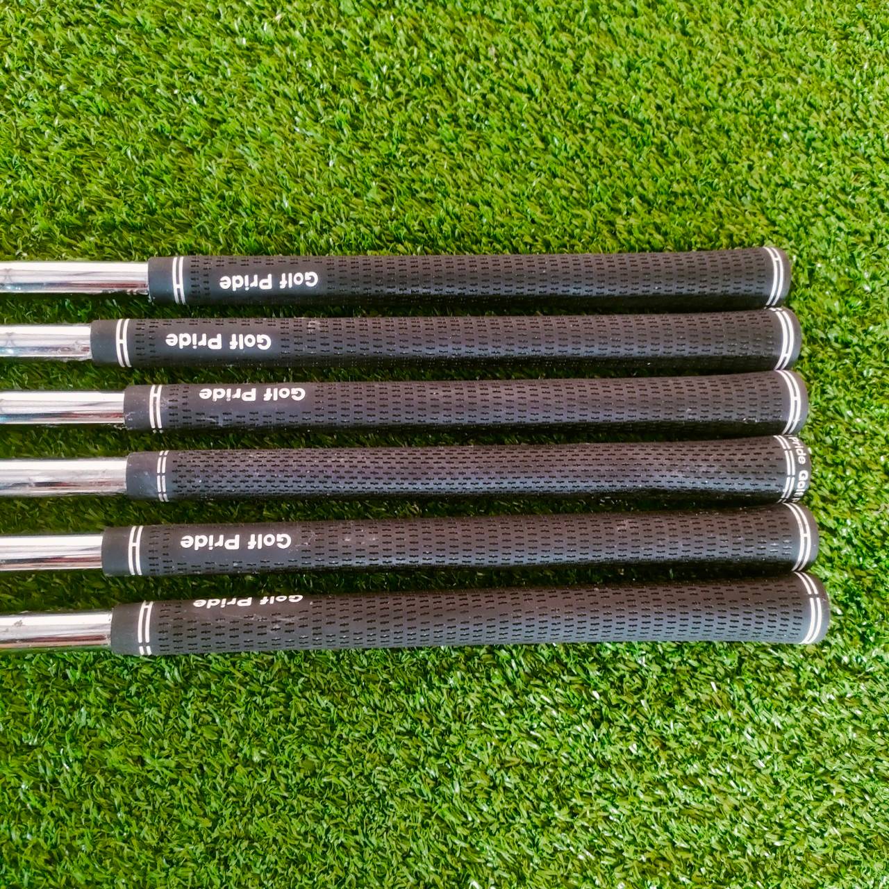 ชุดเหล็ก TAYLORMADE R11 มีเหล็ก 5 6 7 8 9 P ก้าน NS PRO 950 FLEX S เบาแค่ 95 กรัม ทั้งเบา แม่นยำ มั่นคง!! ไม้กอล์ฟมือสอง ของแท้ BY NakaraLuxurious