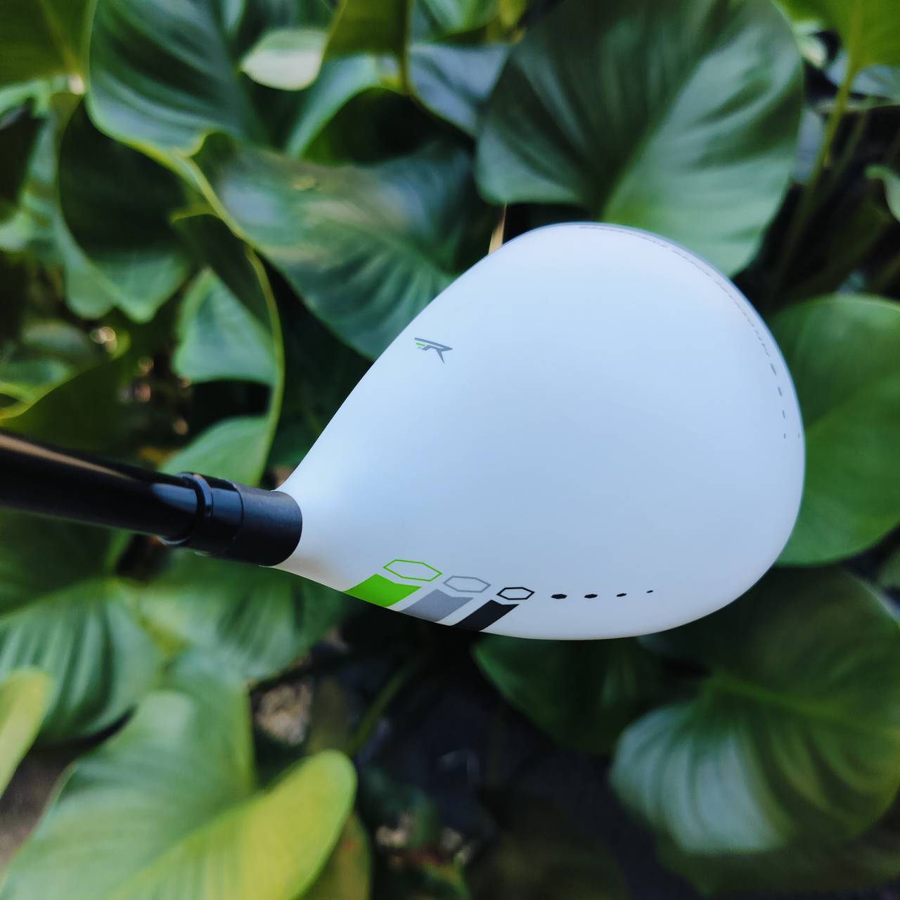 FW 5 TAYLORMADE RBZ สภาพสวย ก้าน SPEED ENGINEERED FLEX S หัวตีง่ายและเด้งมากด้วยร่องหน้าไม้พิเศษ ไม้กอล์ฟพรีเมี่ยมมือสอง ของแท้ By NakaraLuxurious