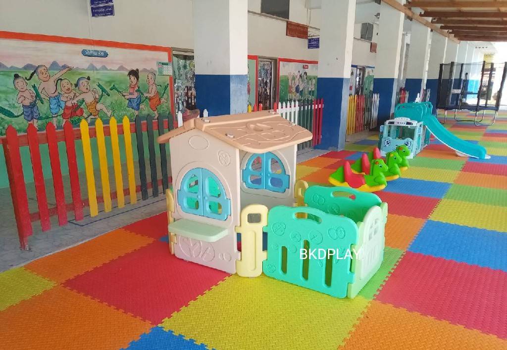 บ้านกลางสวน+รั้ว มีคอกกั้น,บ้านเด็ก ,คอกกั้นเด็ก,บ้านพลาสติก บ้านสุนัข ของเล่น,พร้อมส่งในไทย