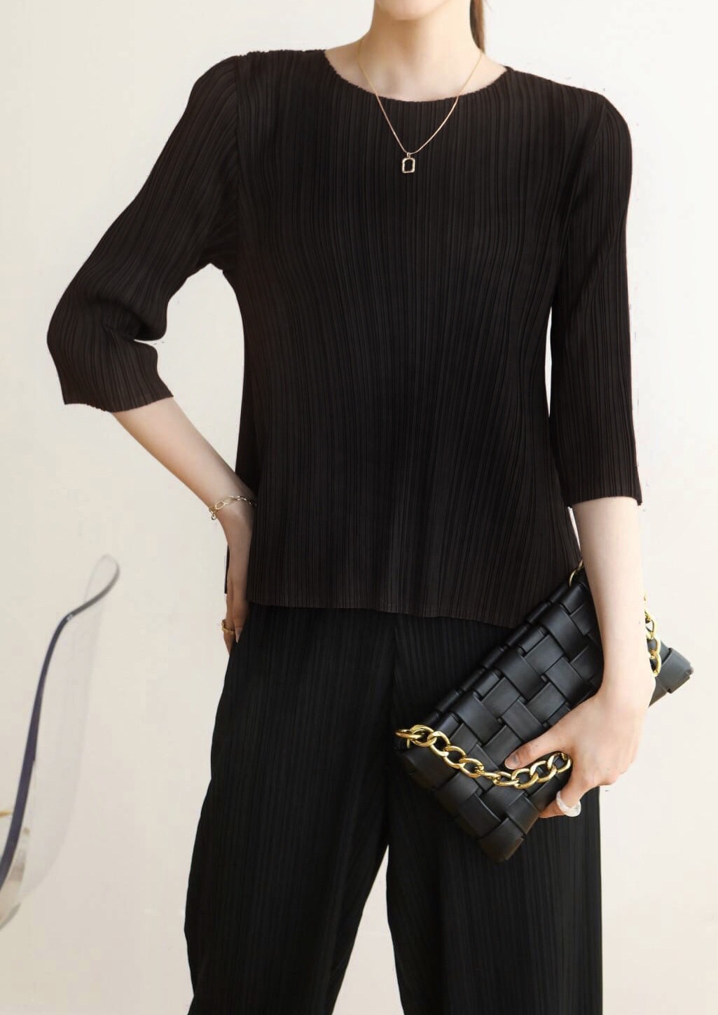 2MUAY รุ่น GJO7097 เสื้ออัดพลีทงานคุณภาพ FLARED PLEATED TOP สีดำ FREE SIZE