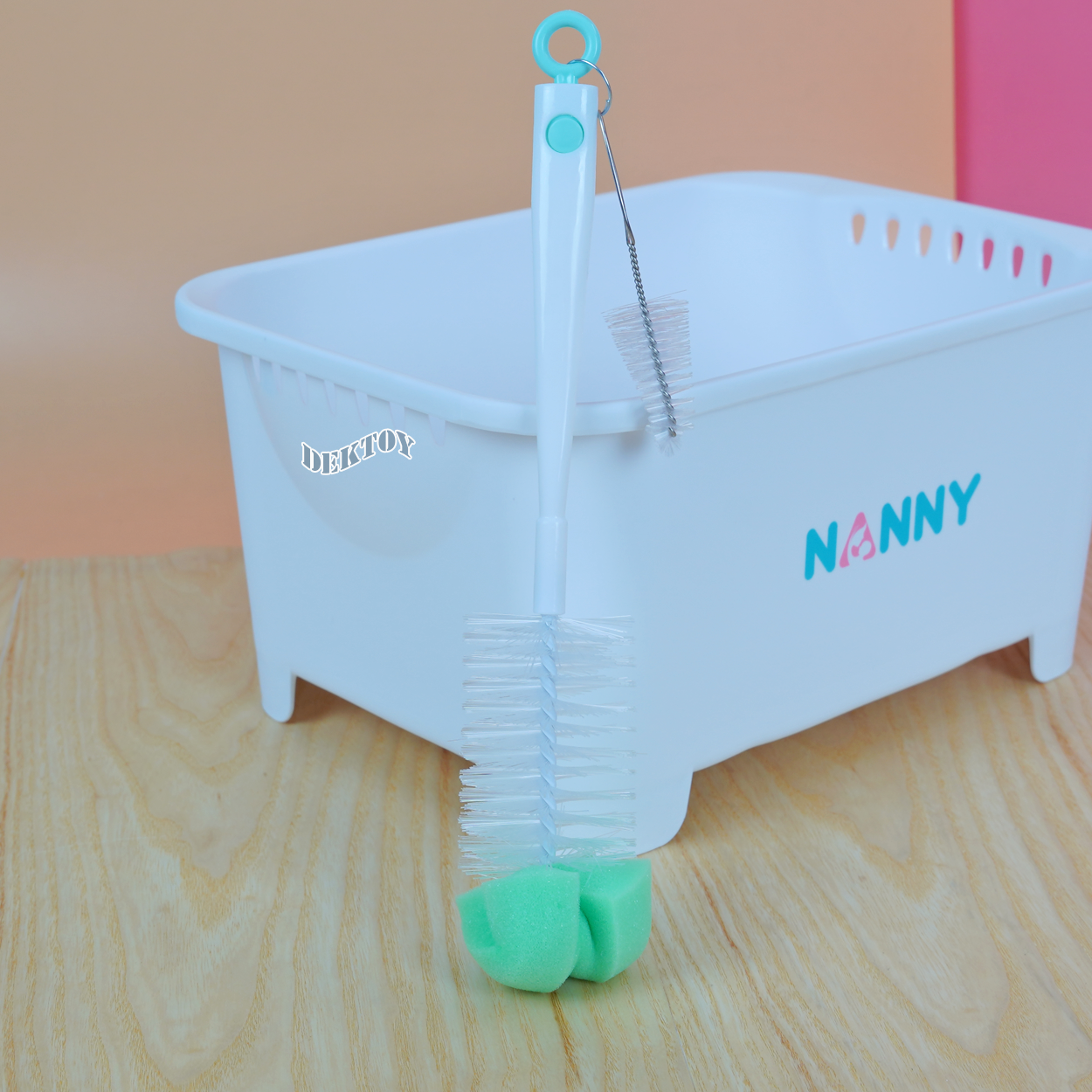 แปรงล้างขวดนมหัวฟองน้ำ B&G 6922