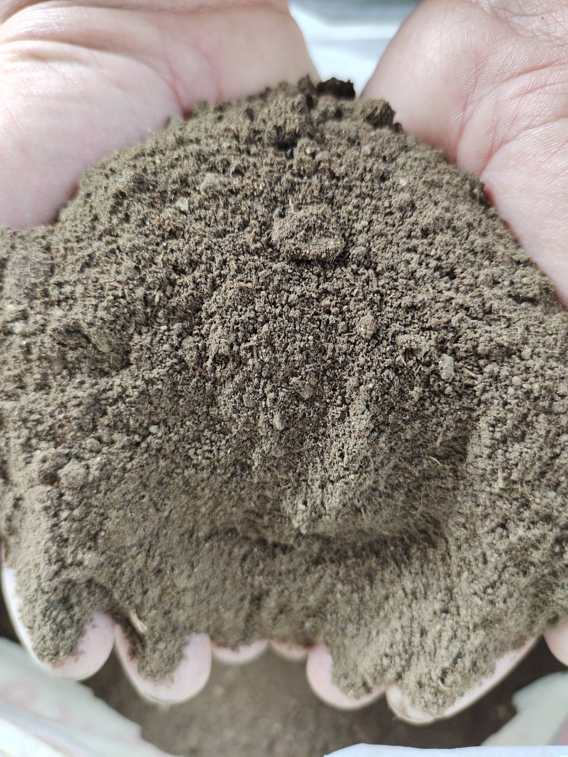 ปุ๋ยอินทรีย์ขวัญกสิกร สูตร 2 (สีแดง) แบบผง ขนาดบรรจุ 25 กก.