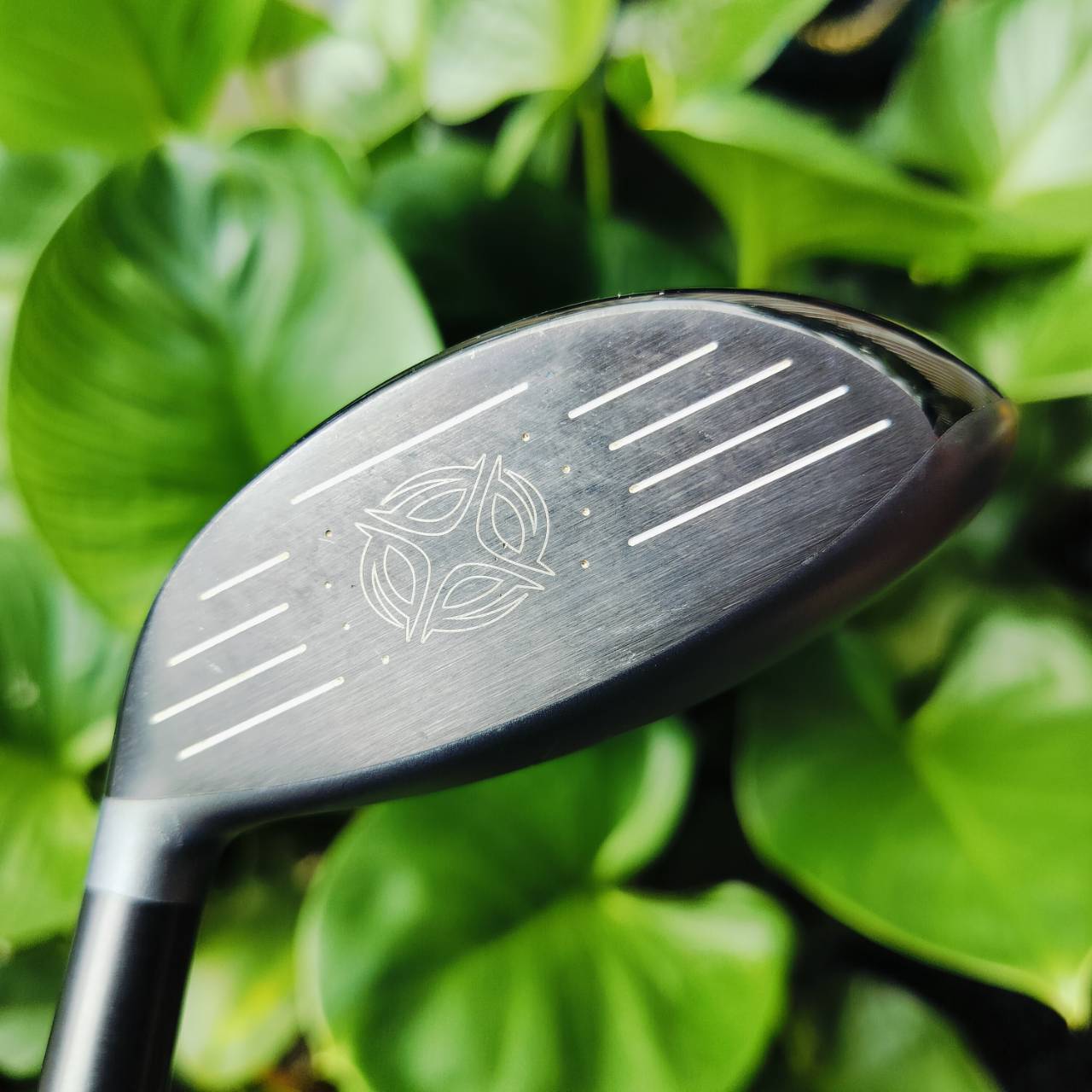 FW5 Callaway X-HOT องศา 19 ก้าน FUJIKURA SPEEDER FLEX R สภาพสวยมาก เดิมๆเลยค่ะ สติ๊กเกอร์ครบ เป็นหัวที่ตีง่ายมากๆ หัวแบนใหญ่ ชดเชยสูง และตีไกล ได้ระยะอย่างมาก ไม้กอล์ฟพรีเมี่ยมมือสอง ของแท้ By NakaraLuxurious
