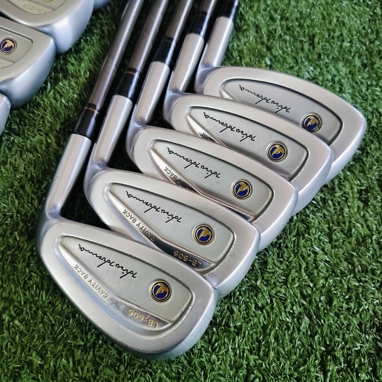 ชุดเหล็ก HONMA LB-606 CAVITYBACK ตีง่ายแบบสุดๆ และใบไม่เทอะทะ ชุดใหญ่ มีเหล็ก 3 4 5 6 7 8 9 10 11 เเละ SW วัสดุพรีเมี่ยม FORGED จาก JAPAN SAKATA ไม้กอล์ฟพรีเมี่ยมมือสอง ของแท้ By NakaraLuxurious