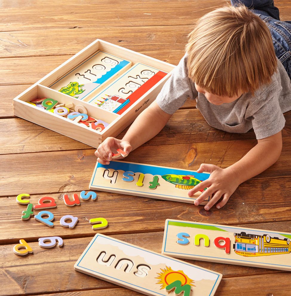 ชุดผสมคำศัพท์ บอร์ดสะกดคำ 2 ด้าน Melissa & Doug See and Spell