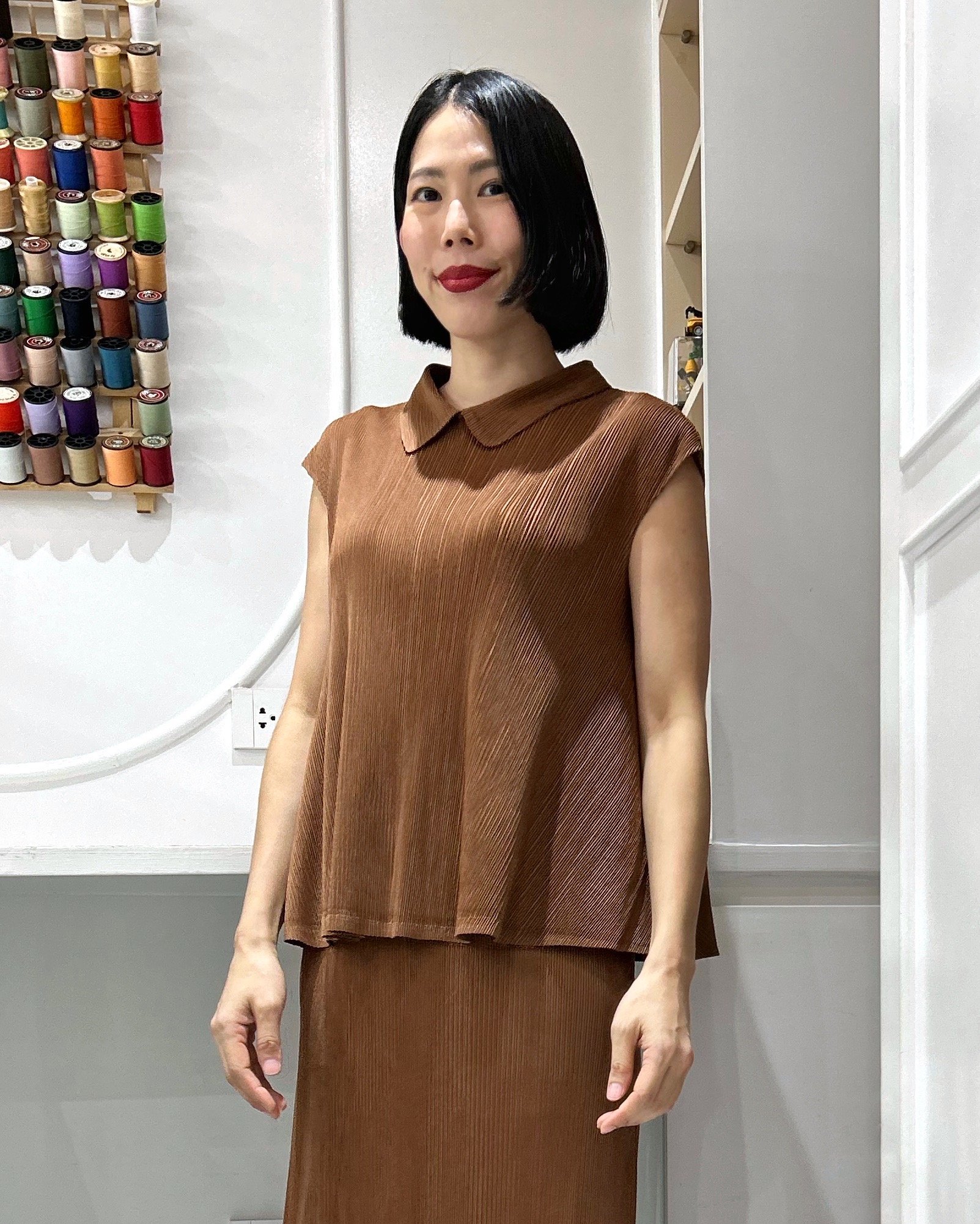 2MUAY รุ่น GJO11530 เสื้ออัดพลีท PETER PAN COLLAR PLEATED TOP 10 สี FREE SIZE