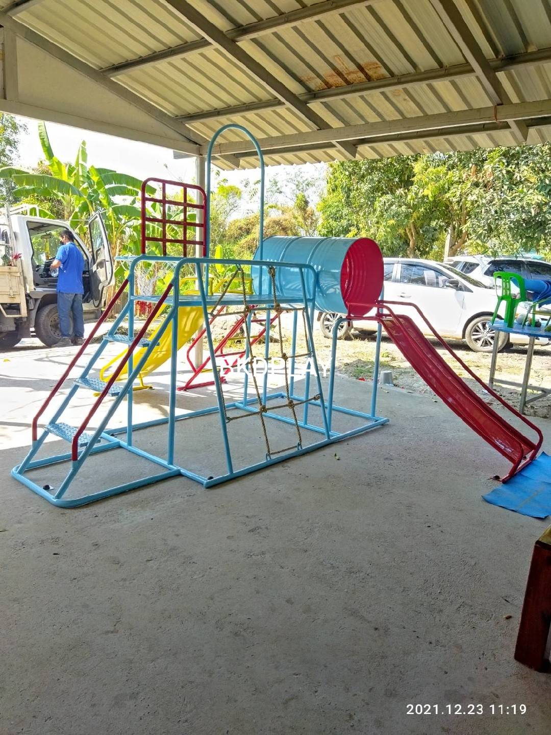 เครื่องเล่นสนามชุดรวมD ประกอบด้วยสไลเดอร์ปีนป่ายแป้นบาสและถังลอด, เครื่องเล่นสนามกลางแจ้ง , เครื่องเล่นสนามเหล็ก, ของเล่น, OutdoorPlayground,สนามเด็กเล่น,เครื่องเล่นงบสพฐ.ประชารัฐ ราคาโรงงาน