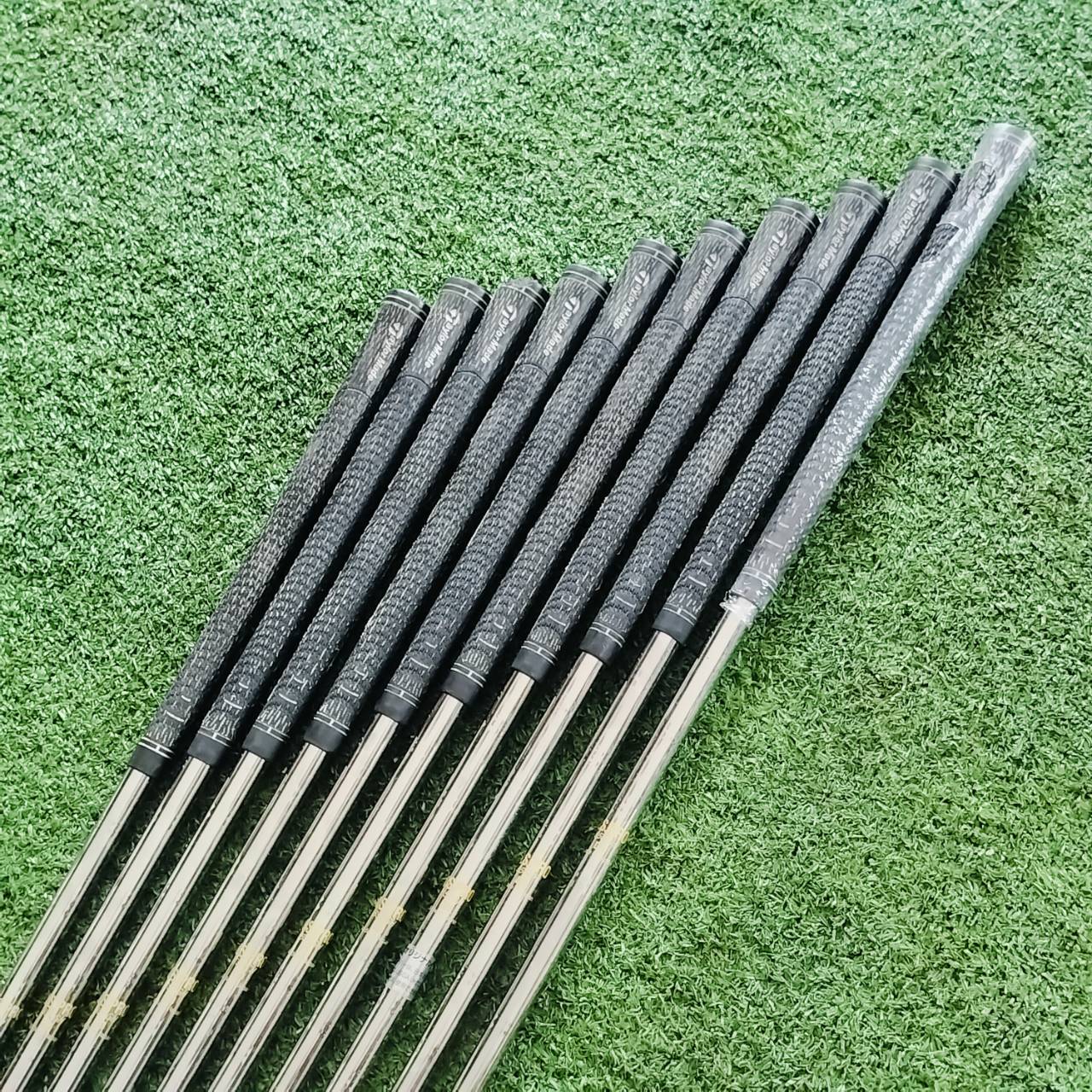 ชุดเหล็ก Taylormade RAC LT ก้าน NS PRO 850 FLEX S ก้านเหล็กเบามากๆ 85 กรัม ชุดใหญ่มาก 10 ชิ้น เลยค่ะ ไม้กอล์ฟพรีเมี่ยมมือสอง ของแท้ By NakaraLuxurious