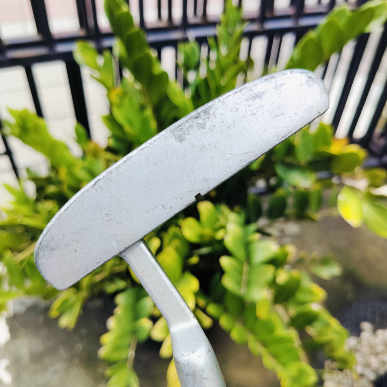 PUTTER GOLF PLANNER EZ-013 ความยาว 33 นิ้ว ทรงมอลเล็ตพัตต์ง่าย เส้นเล็งตรงกลางแม่นยำในระดับสายตา ไม้กอล์ฟมือสอง ของแท้ By NakaraLuxurious