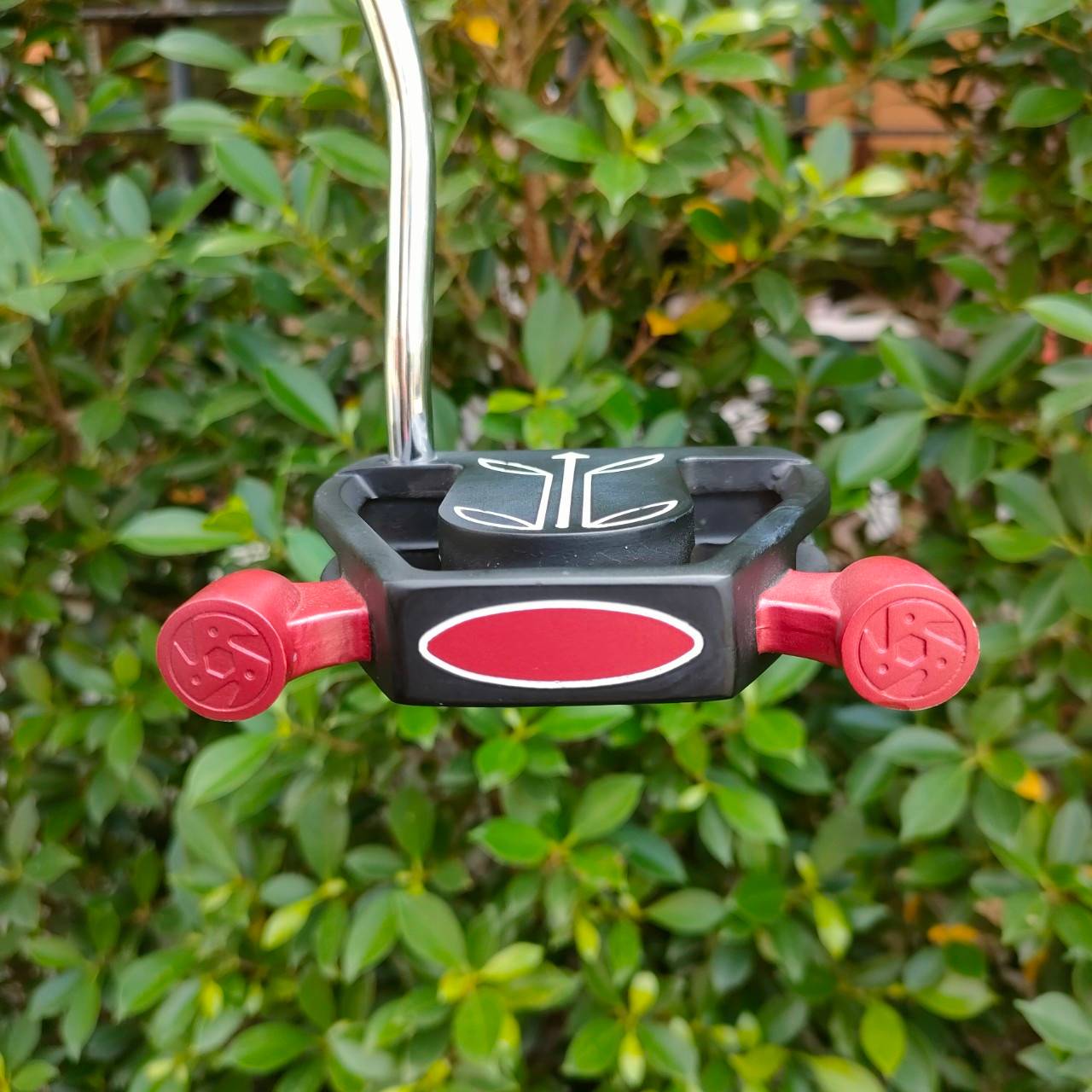 PUTTER กระโหลกสุดเท่ห์ BY LOMO GOLF ความยาว 35 นิ้ว สภาพสวยนางฟ้า กริพจัมโบ้ กระชับมือ พร้อม COVER สวยมาก