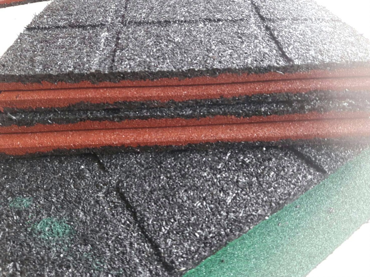 แผ่นยาง EPDM ราคาต่อ1ตร.ม. 4แผ่น แผ่นยางสังเคราะห์ ,แผ่นปูกันกระแทก,แผ่นปูพื้นสนามเด็กเล่น, พื้นยางEPDM ,ปูสนามเด็กเล่น,สนามกีฬา ห้องฟิตเนส พร้อมส่ง ราคาโรงงาน มีสีดำ เทา น้ำเงิน เหลือง แดง เขียว