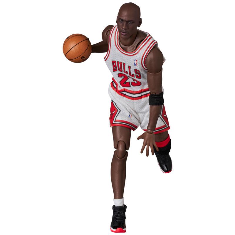 [สั่งจอง] MAFEX No.255 Michael Jordan (Chicago Bulls HOME)