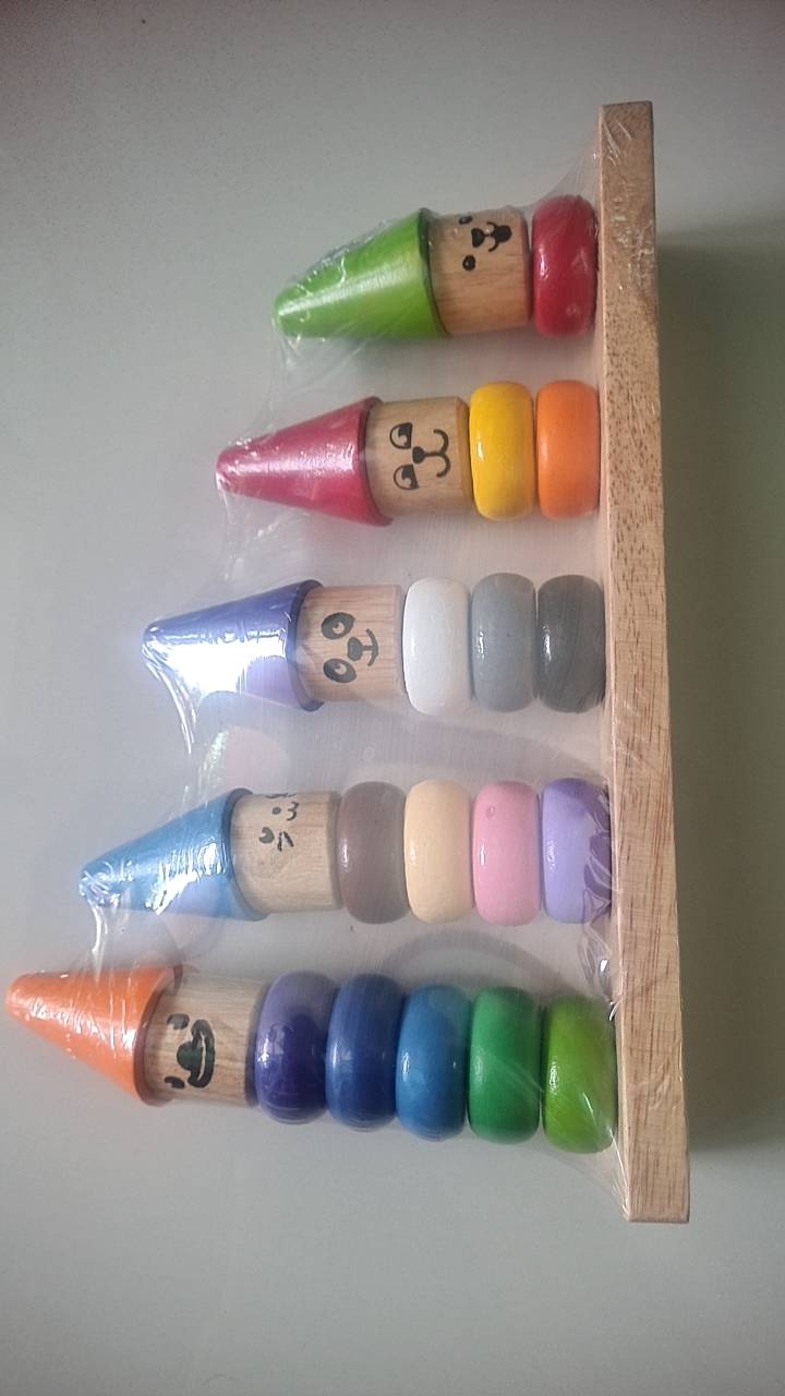 ตัวตลกใส่หมวกสวมหลัก12สี15ชิ้น โดนัทใส่หลัก ของเล่นเสริมพัฒนาการเด็ก ฝึกกล้ามเนื้อมัดเล็ก สมาธิ พร้อมส่ง