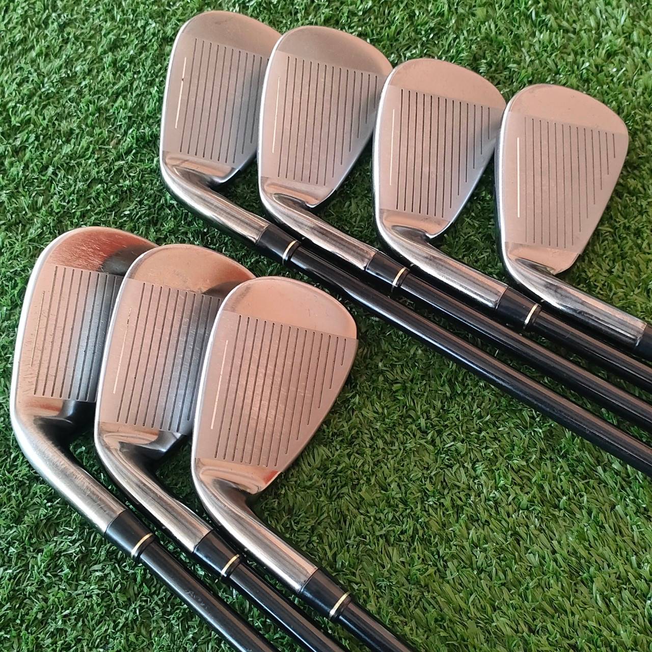 ชุดเหล็ก TAYLORMADE BURNER มีเหล็ก 5 - 9 เเละ PW SW ก้าน RE*AX SUPERFAST FLEX R เหล็กตระกูล BURNER เป็นตระกูลที่ ตีง่ายของ Taylormade ไม้กอล์ฟมือสอง ของแท้ BY NakaraLuxurious