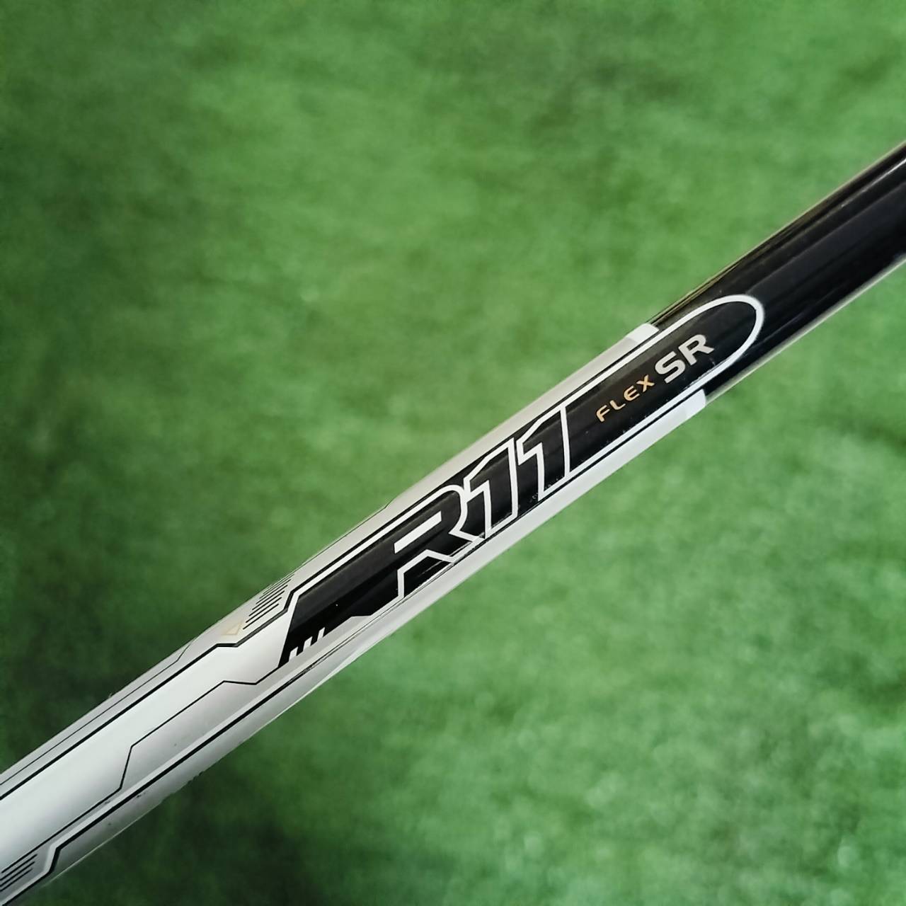 FW5 TAYLORMADE R11 รุ่น Ti หน้าเด้ง ก้าน FUJIKURA MOTORE FLEX SR องศา 19 ตีไกลมากๆ ตีง่าย ไม้กอล์ฟพรีเมี่ยมมือสอง ของแท้ By NakaraLuxurious