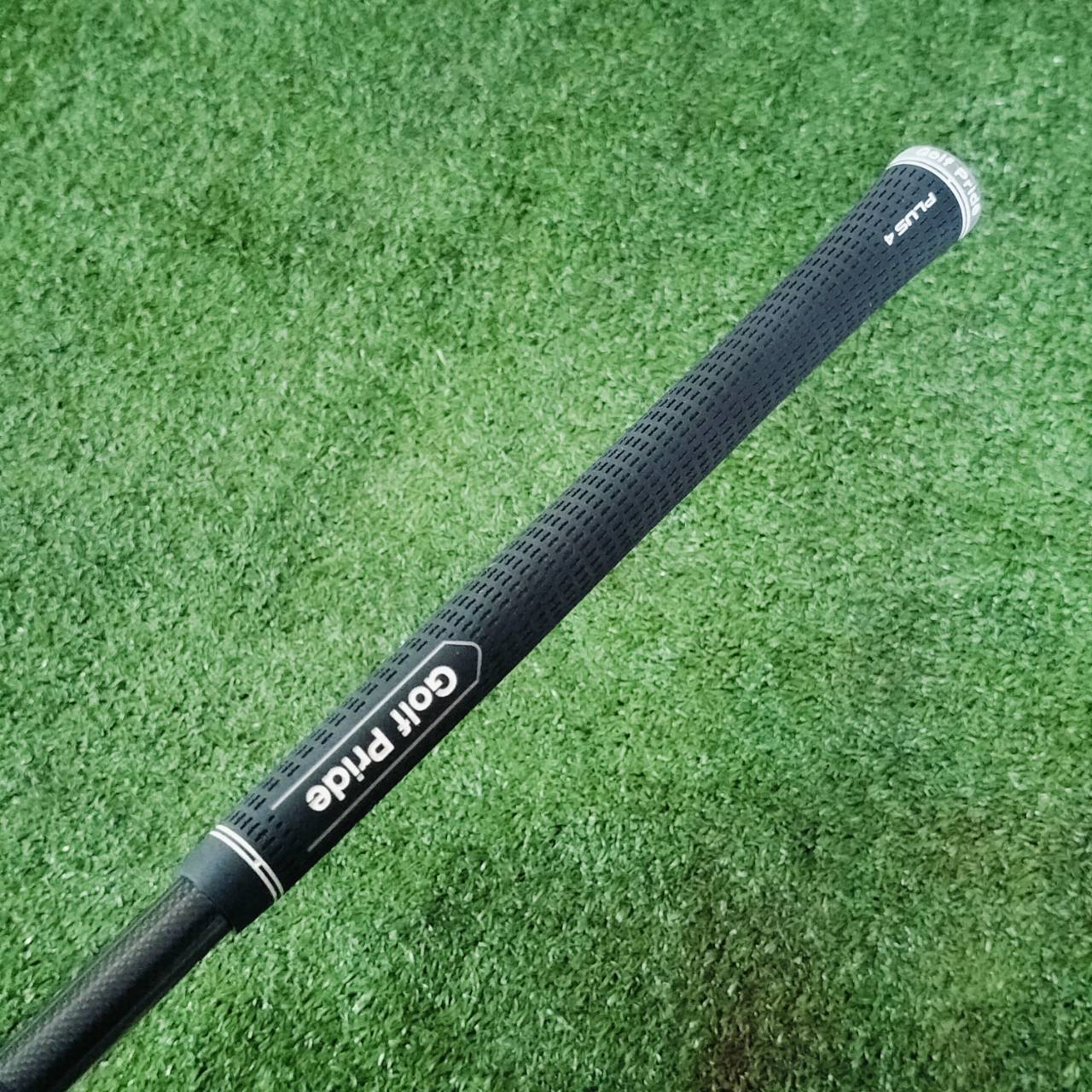 Driver PING Rapture V2 องศา 10.5 ก้าน TOUR AD TFC550 FLEX R เป็นก้านเบามาก เร่งสปีดได้ดี ควบคุมดีมาก ไม้กอล์ฟพรีเมี่ยมมือสอง ของแท้ By NakaraLuxurious