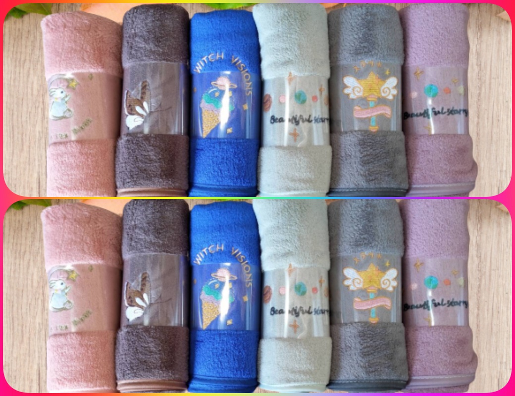 ผ้าเช็ดผมท็อปฟี่สีพื้นปัก ยกกล่อง 30 โหล ส่งโหลล่ะ 160 บาท (คละสี)
