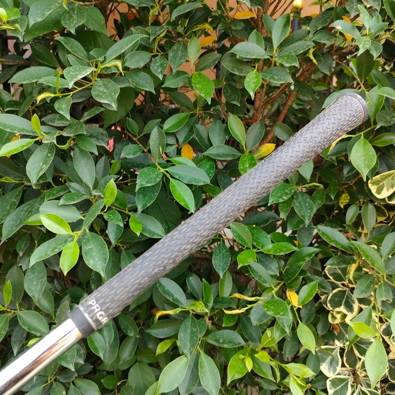 เหล็ก 5 PRGR TR-X MODEL 910 เหล็กพรีเมี่ยมญี่ปุ่น ด้านในโปร่ง ทำให้ตีง่ายมากๆ และแน่นมากๆครับ