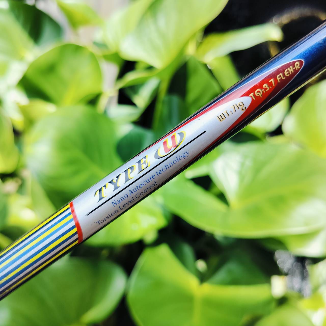 UT PROKENNEX TYPE U องศา 18 FLEX R สภาพสวยเดิม ก้านเดิมๆ ไม่ผ่านการถอดโมใดๆ มีออฟเซ็ตที่คอไม้เล็กน้อย เพื่อให้มือใหม่มือกลางตีได้ตรงขึ้น ลดอาการเฟดได้ดีมาก ไม้กอล์ฟพรีเมี่ยมมือสอง ของแท้ By NakaraLuxurious