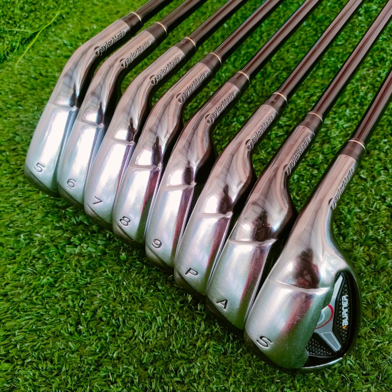 ชุดเหล็ก TAYLORMADE BURNER มีเหล็ก 5-9 เเละ PW AW SW ก้าน RE*AX SUPERFAST FLEX R ตีง่าย ตีไกล และตีมันส์!! ไม้กอล์ฟมือสอง ของแท้ BY NakaraLuxurious
