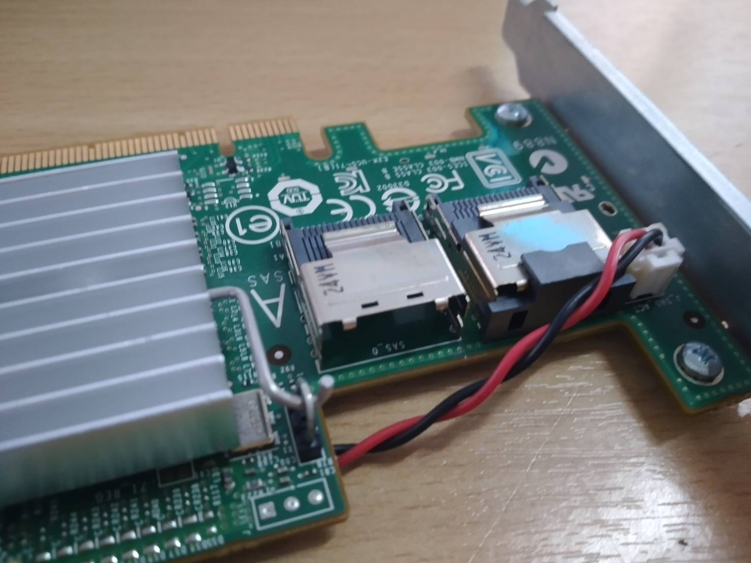 Dell 047MCV PERC H200 6gb/s SAS SATA Controller RAID Card