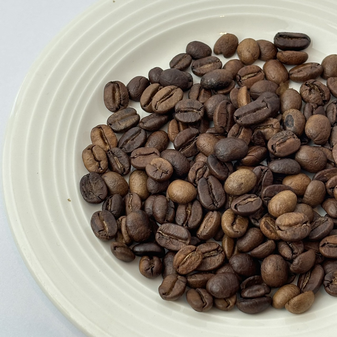 กาแฟเทพเสด็จ Dry Process คั่ว Medium Light Roast ขนาดบรรจุ 200 กรัม