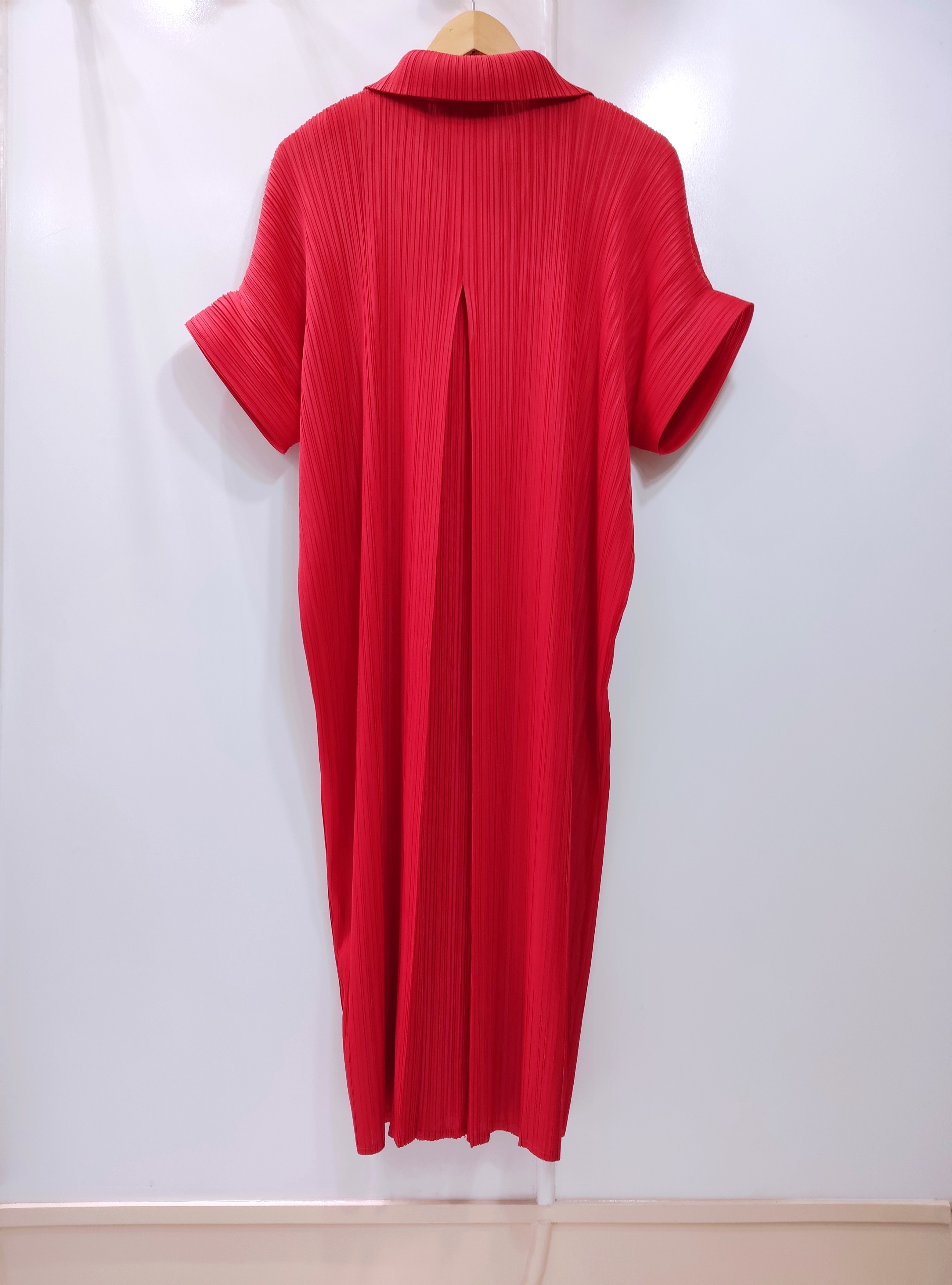 2MUAY รุ่น GJO2087 COLLAR BUTTON FRONT PLEAT DRESS เดรสอัดพลีทงานคุณภาพ 9สี FREE SIZE