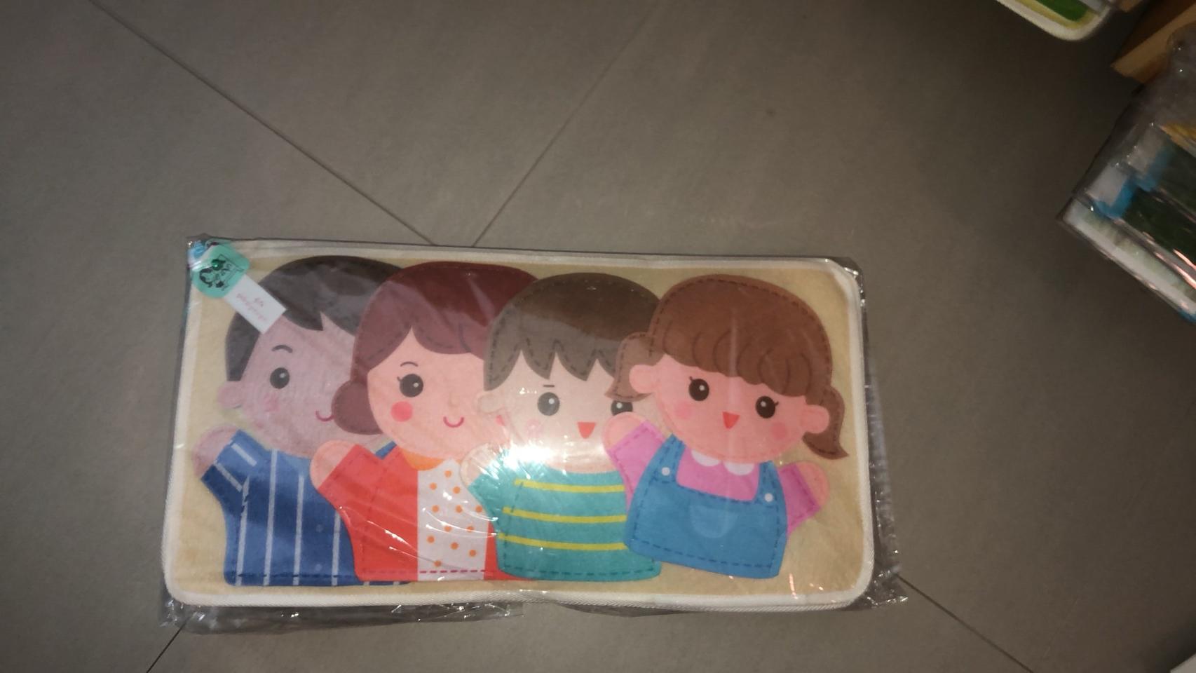 หุ่นมือ ครอบครัว พ่อ แม่ ลูกชาย ลูกสาว (ชุดเล็ก)ราคายังไม่รวมที่ตั้ง ของเล่นเสริมทักษะ,ของเล่นเด็ก, สื่อการสอนอนุบาล