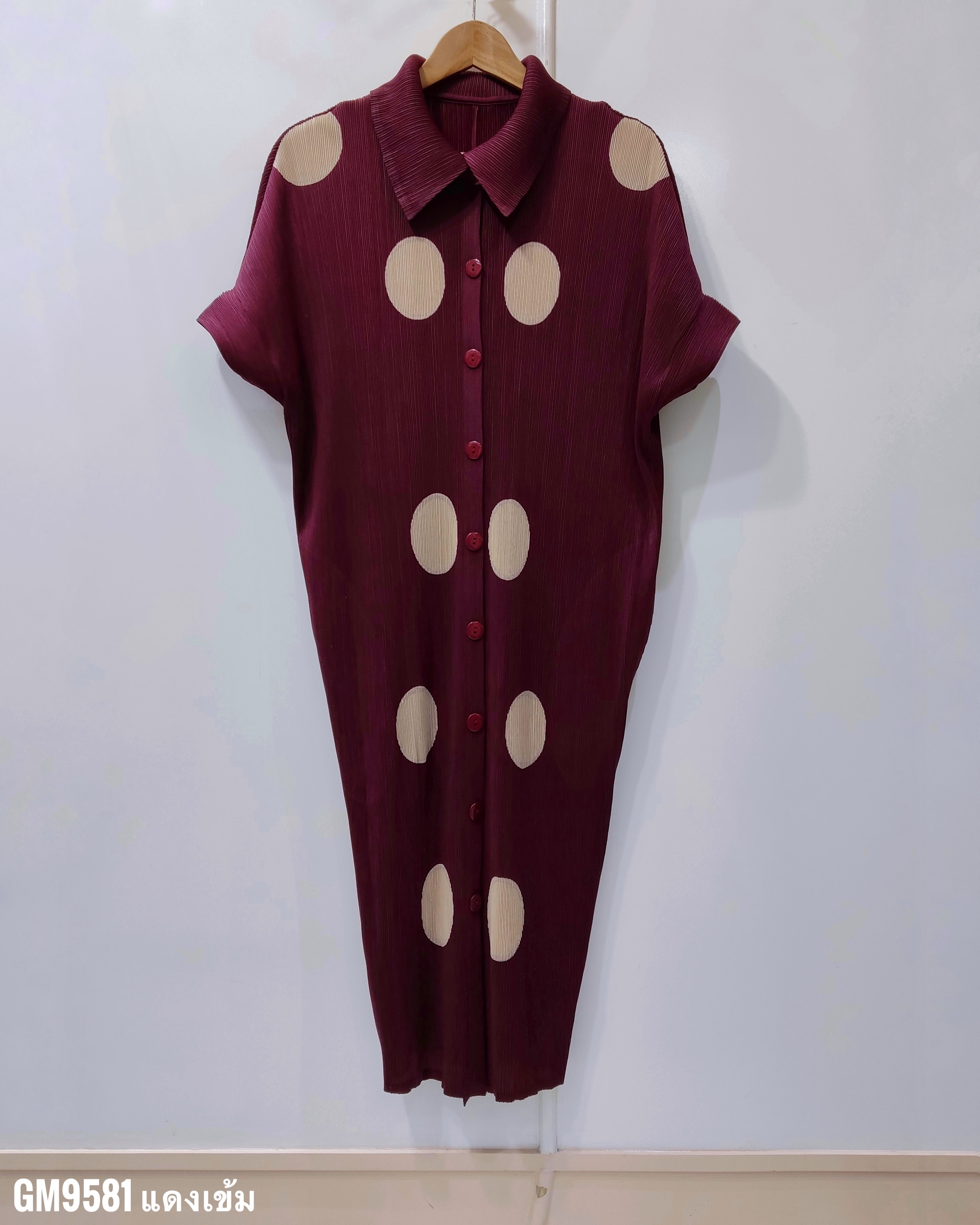 2MUAY รุ่น GM9581 เดรสอัดพลีท POLKA DOT BUTTON FRONT PLEATED DRESS 7 สี FREE SIZE