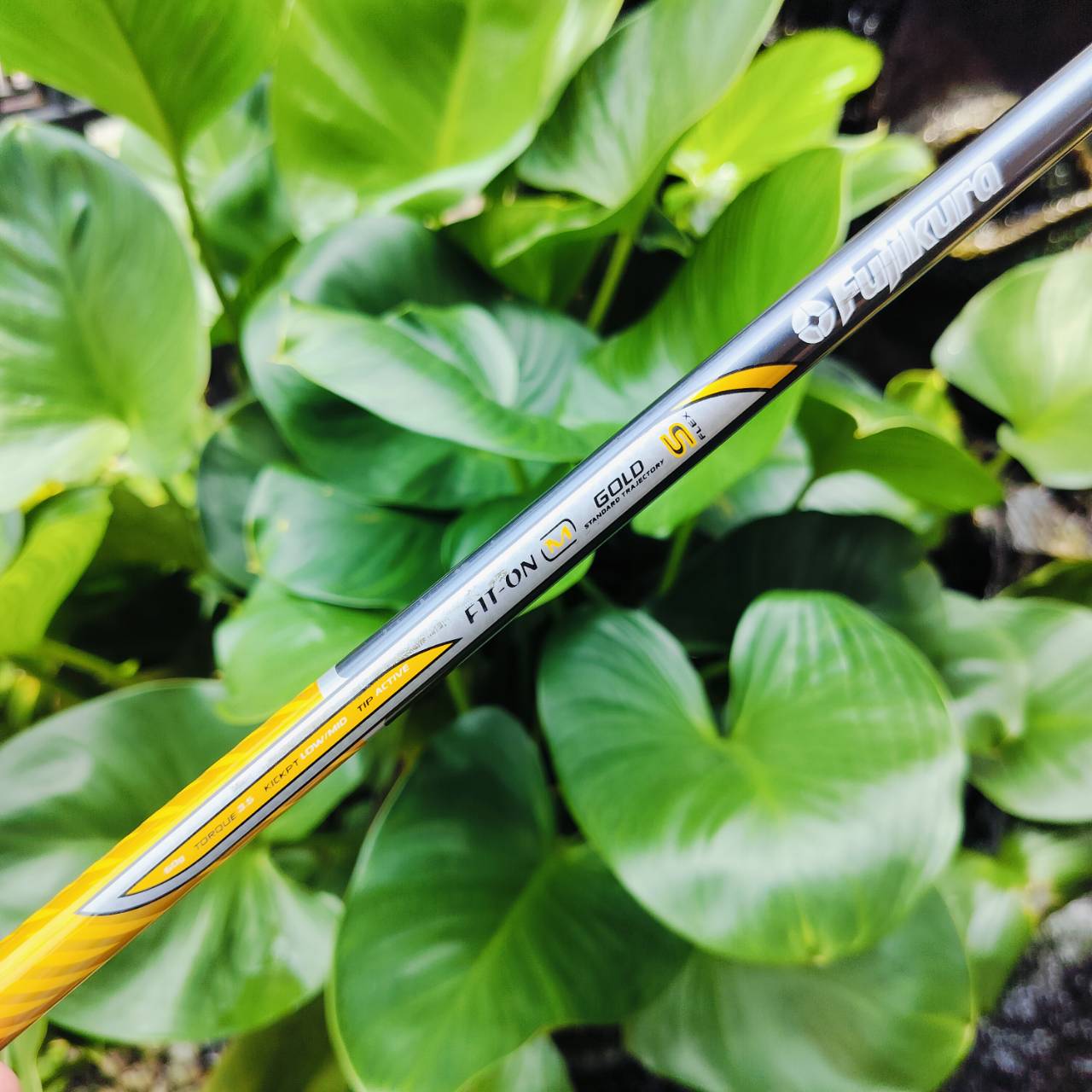 FW5 Cleveland Hi-Bore XLS ก้าน FUJIKURA FIT-ON M GOLD FLEX S รุ่นนี้กระดองปาดลง ทำให้จุด CG มาอยู่ต่ำ ทำให้ตีลอยง่ายมากๆ ไม้กอล์ฟพรีเมี่ยมมือสอง ของแท้ By NakaraLuxurious