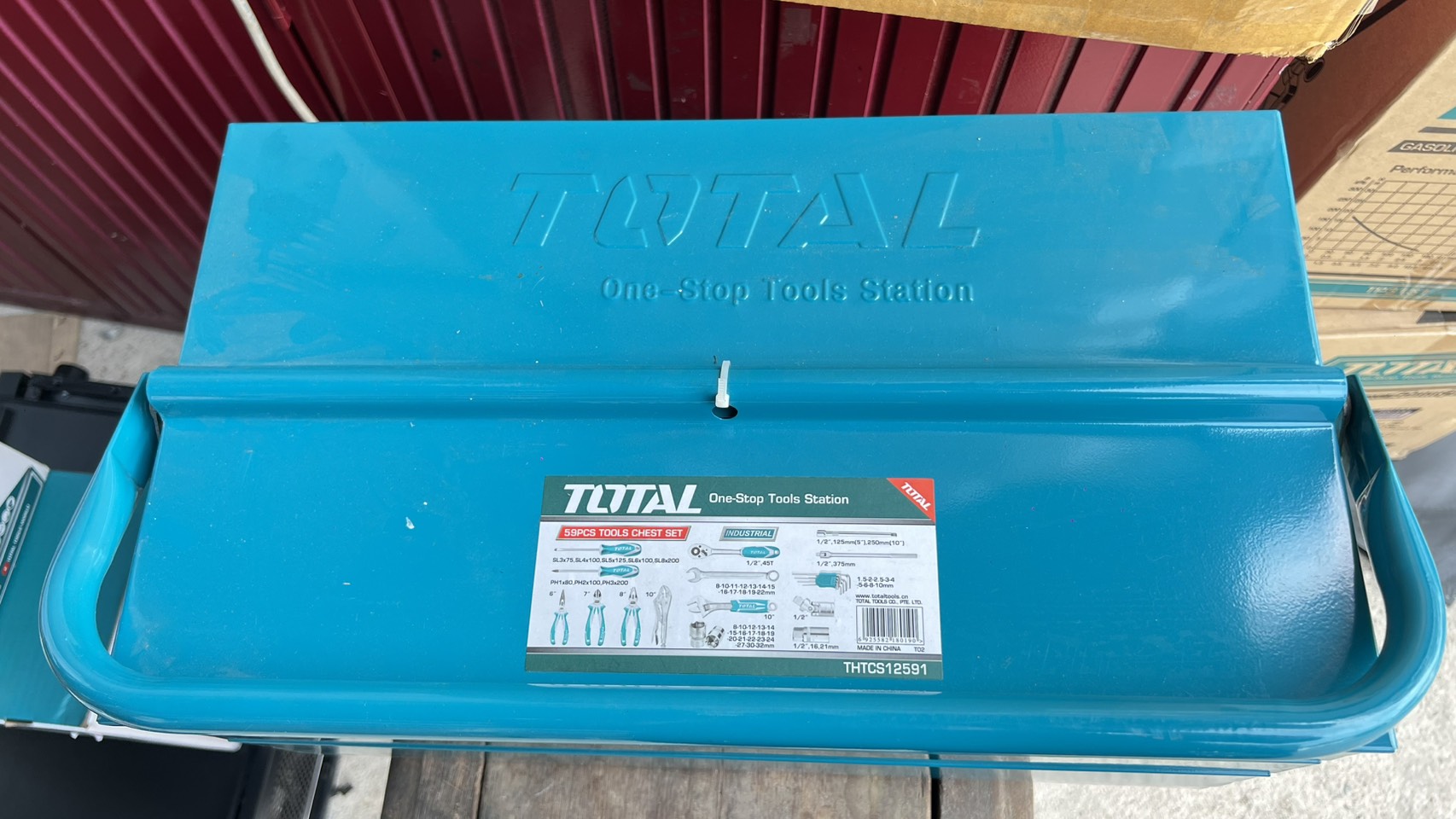 Total ชุดเครื่องมือช่าง พร้อมกล่องเครื่องมือ รุ่นงานหนัก 59 ชิ้นชุด รุ่น THTCS12591