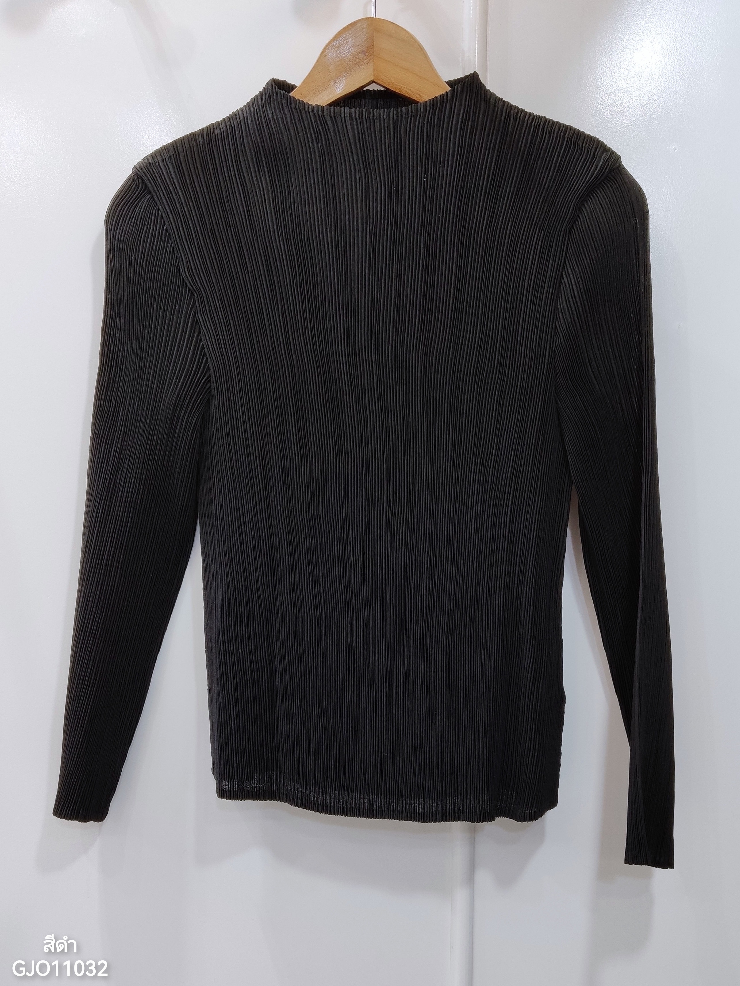 ปรับราคาลง20%!! 2MUAY รุ่น GJO11032 เสื้อพลีทผ้าแมตต์ HIGH NECK LONG SLEEVE PLEATED TOP 10 สี FREE SIZE